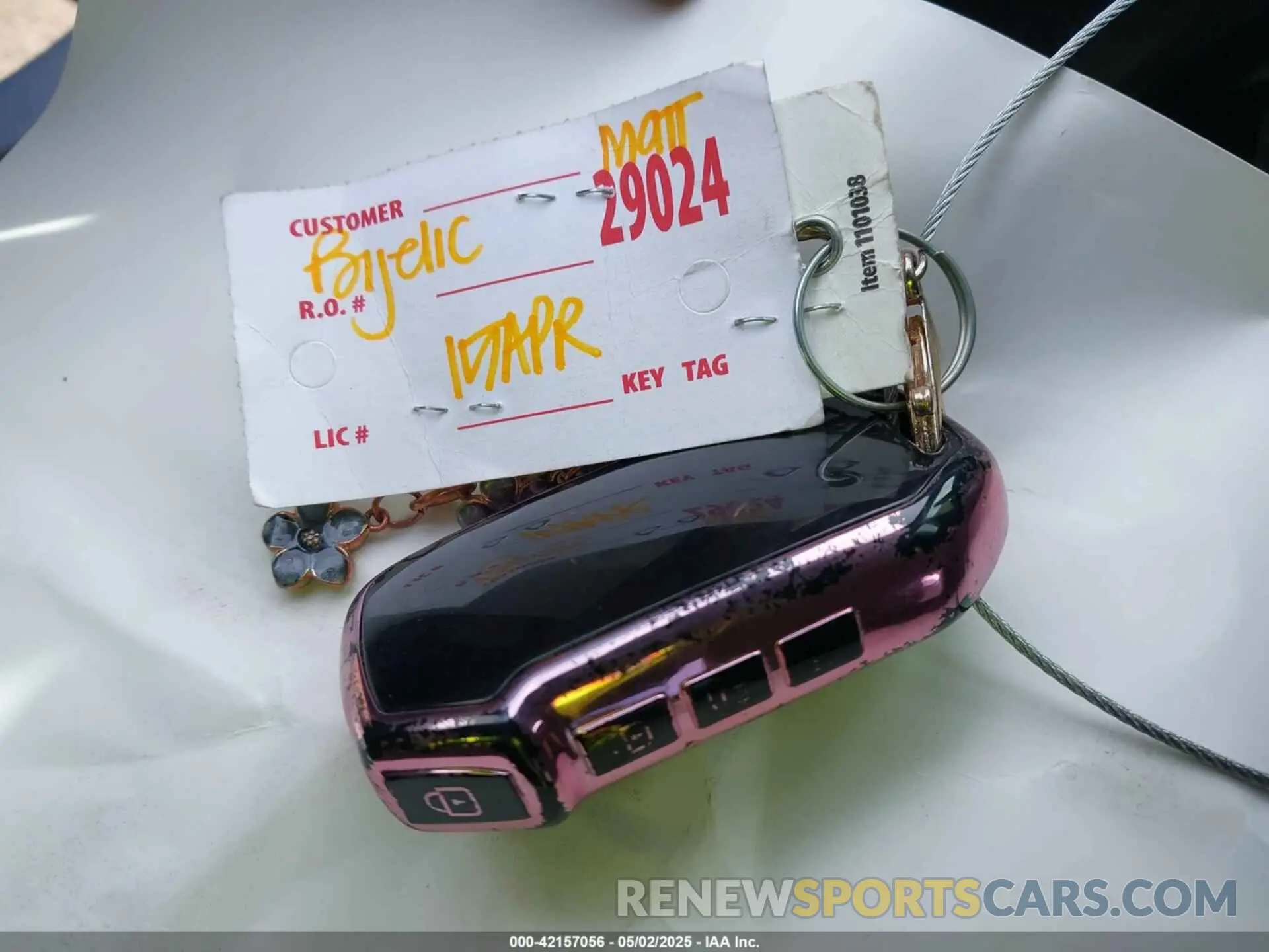 11 Photograph of a damaged car 5XXG14J21NG122942 KIA K5 2022