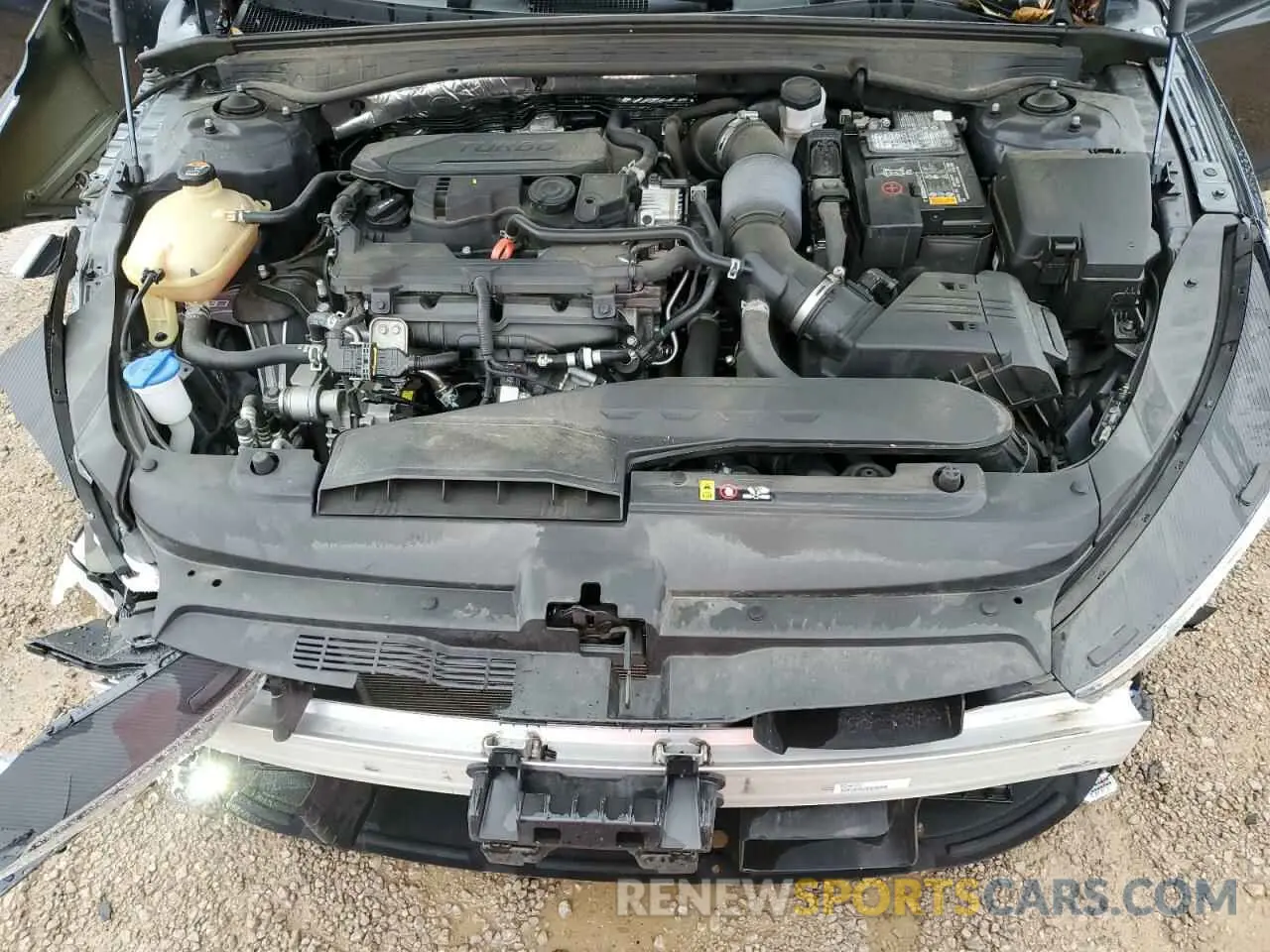 11 Photograph of a damaged car 5XXG14J22NG108516 KIA K5 2022