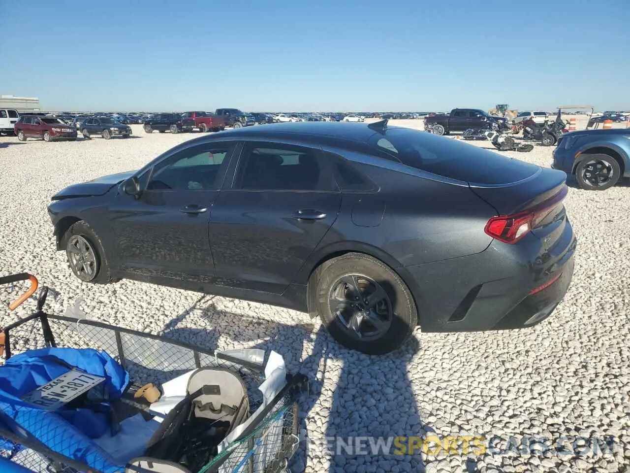 2 Photograph of a damaged car 5XXG14J24NG120599 KIA K5 2022