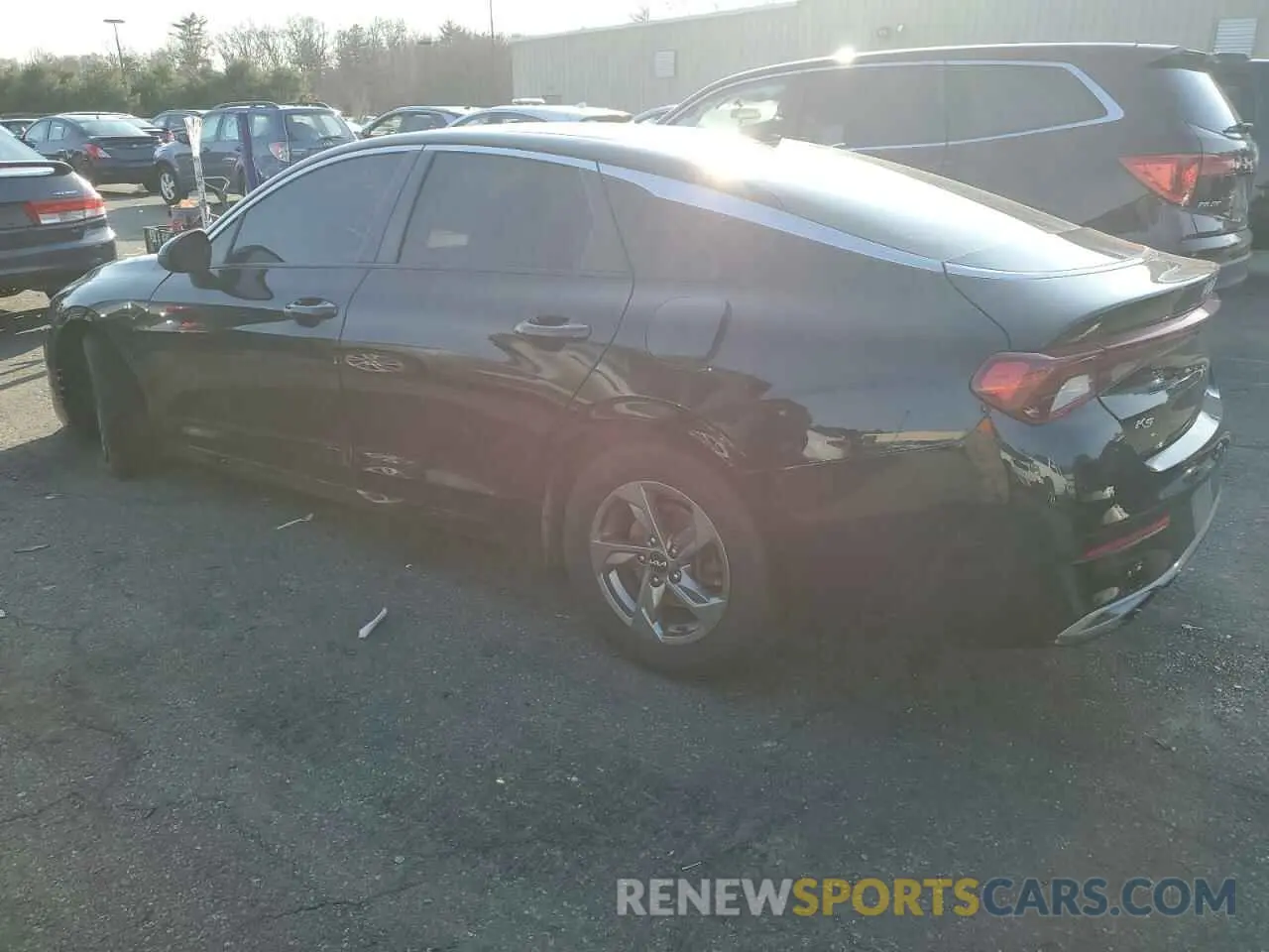 2 Photograph of a damaged car 5XXG14J25NG083627 KIA K5 2022