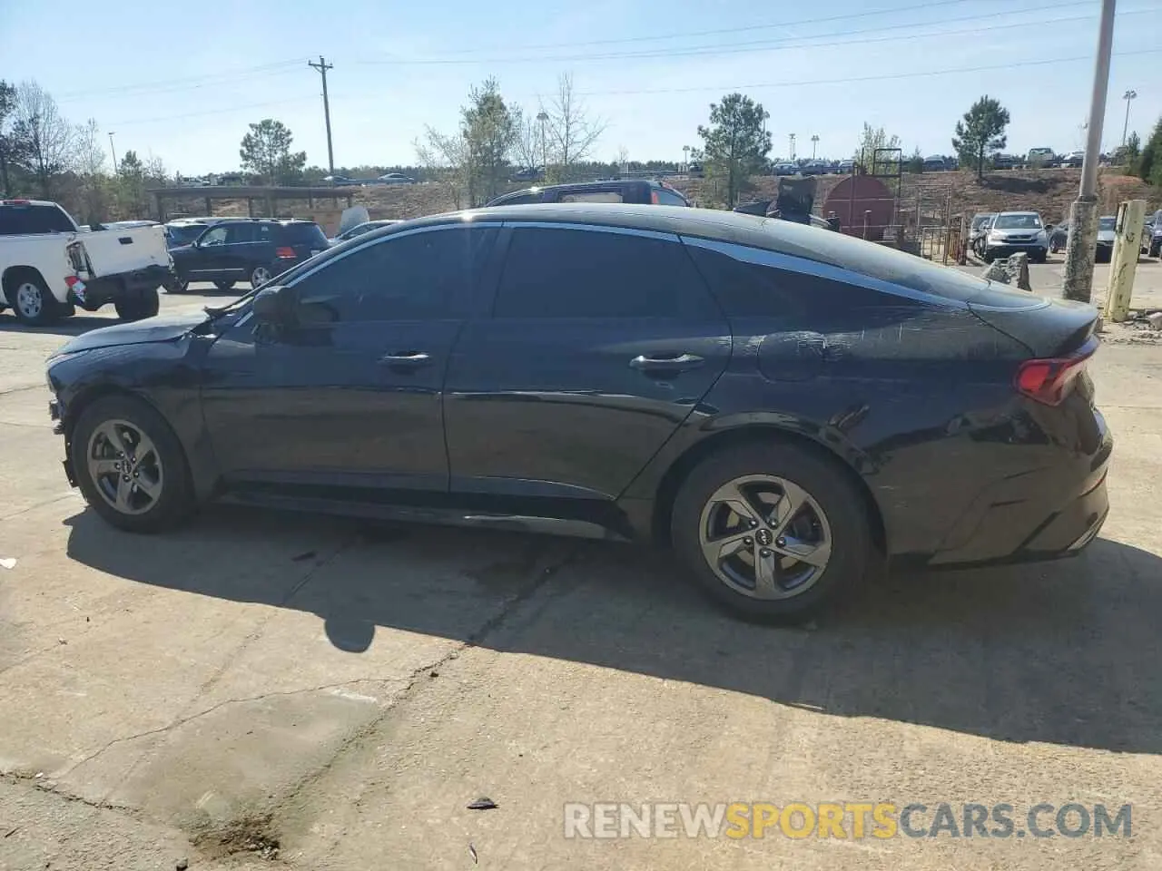 2 Photograph of a damaged car 5XXG14J27NG142547 KIA K5 2022