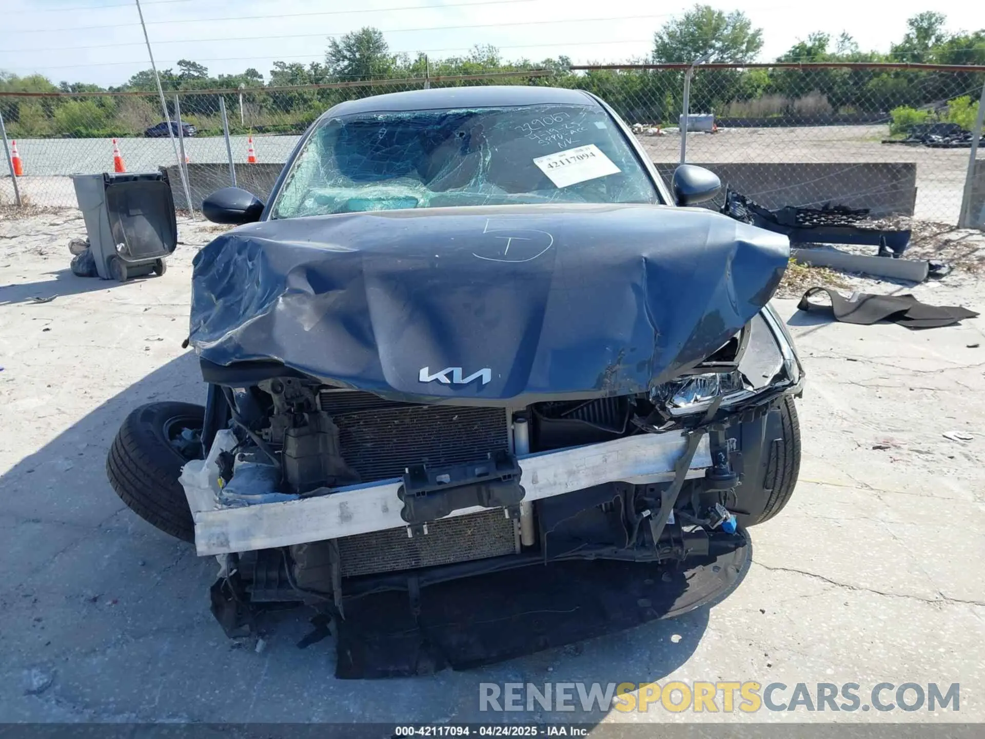 12 Photograph of a damaged car 5XXG14J28NG113817 KIA K5 2022