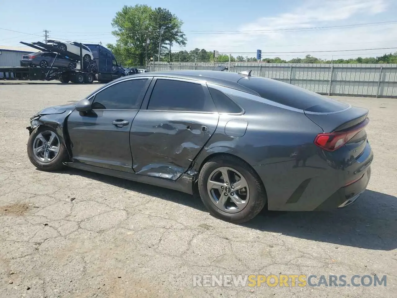 2 Photograph of a damaged car 5XXG14J2XNG160878 KIA K5 2022