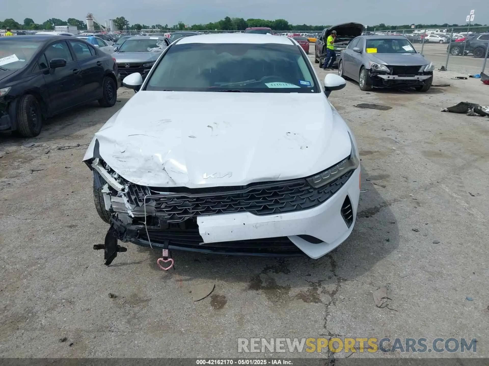 12 Photograph of a damaged car 5XXG24J26NG088347 KIA K5 2022