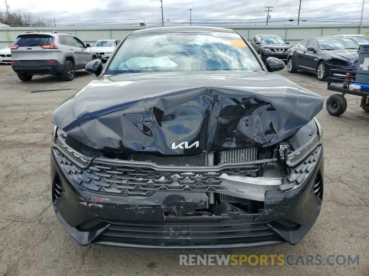 5 Photograph of a damaged car 5XXG34J23NG148985 KIA K5 2022