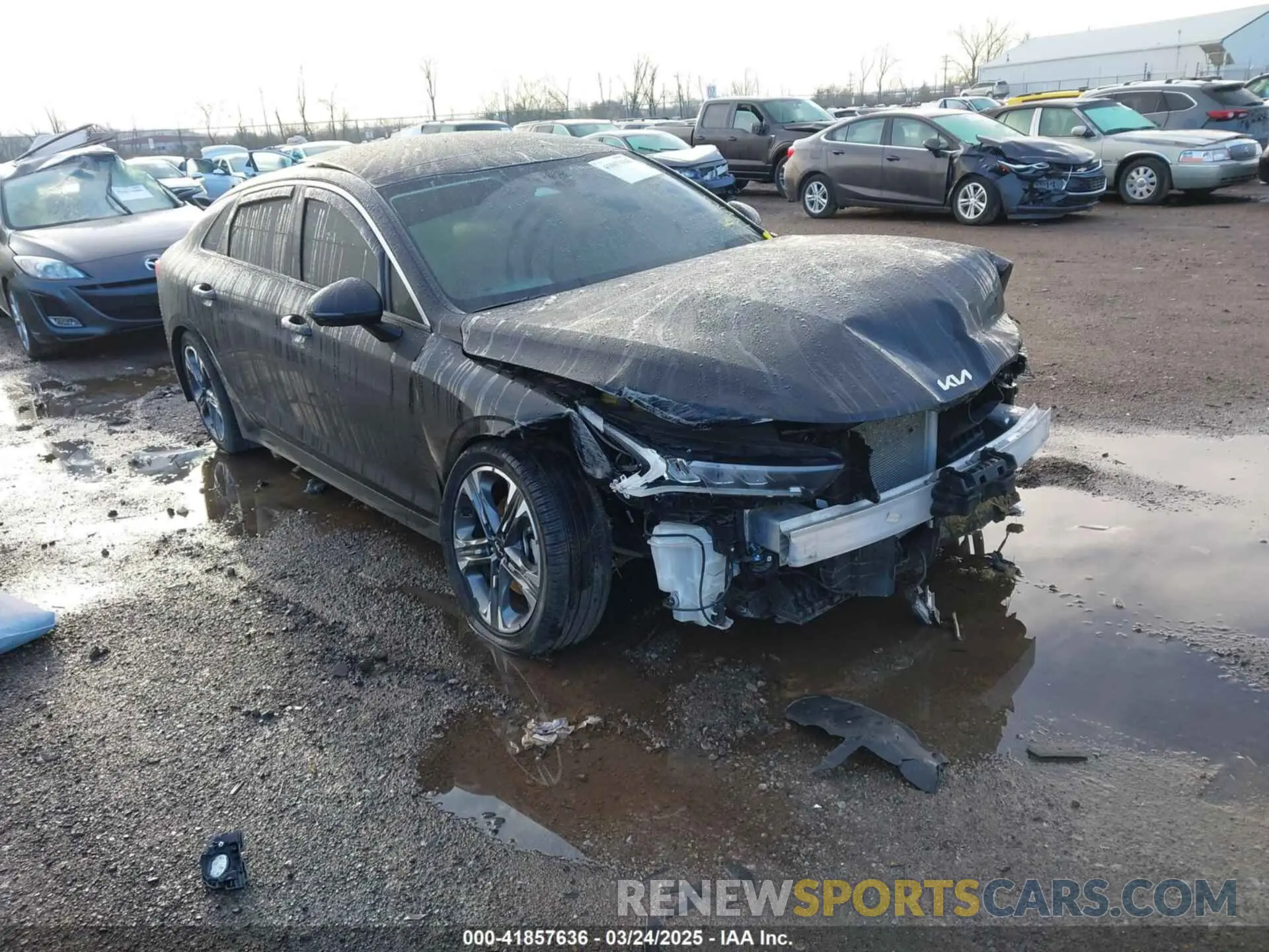 1 Photograph of a damaged car 5XXG34J29NG122939 KIA K5 2022