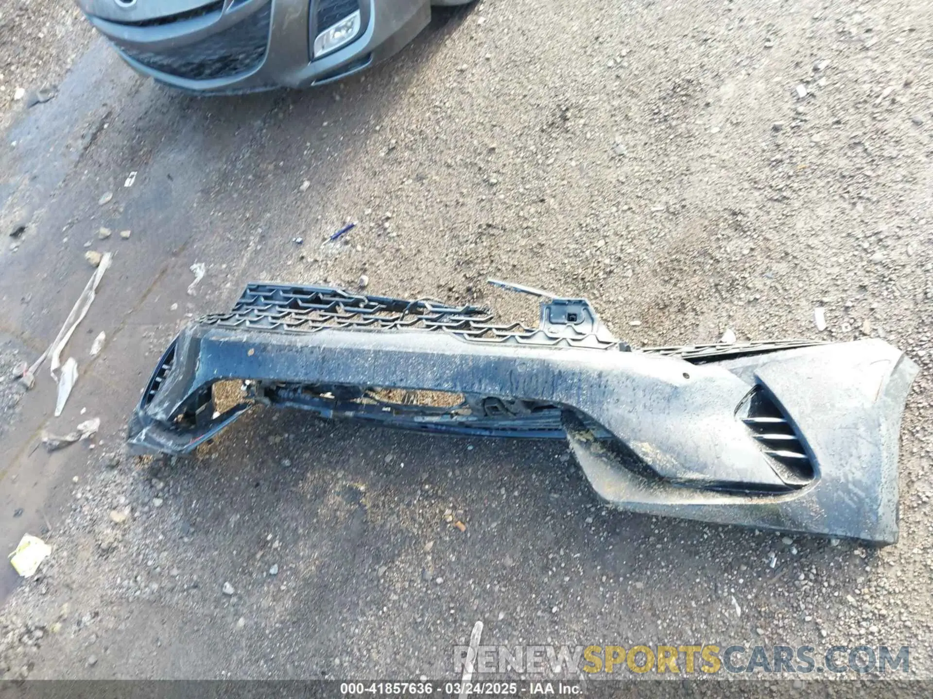 12 Photograph of a damaged car 5XXG34J29NG122939 KIA K5 2022