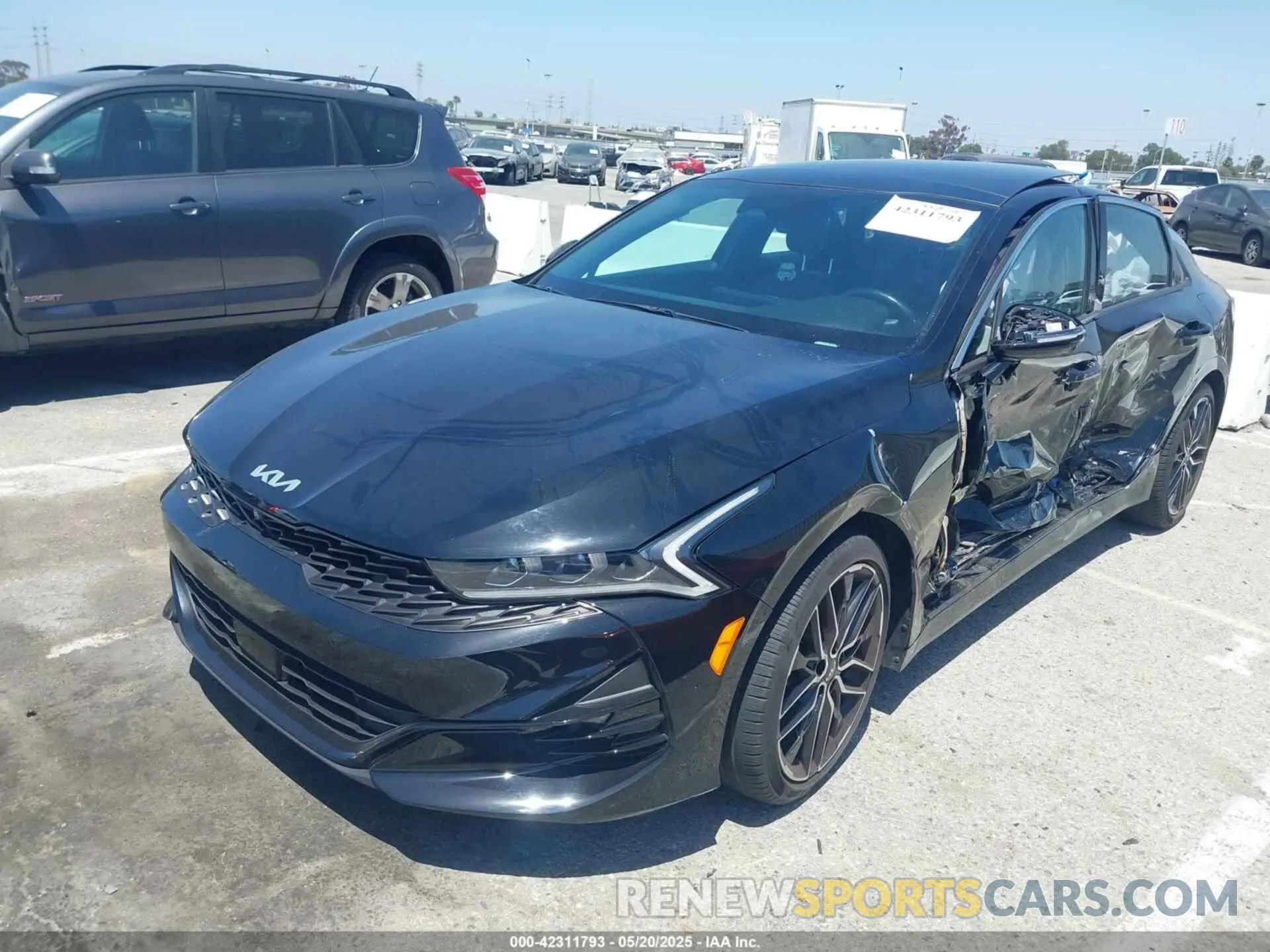 2 Photograph of a damaged car 5XXG44J8XNG134258 KIA K5 2022