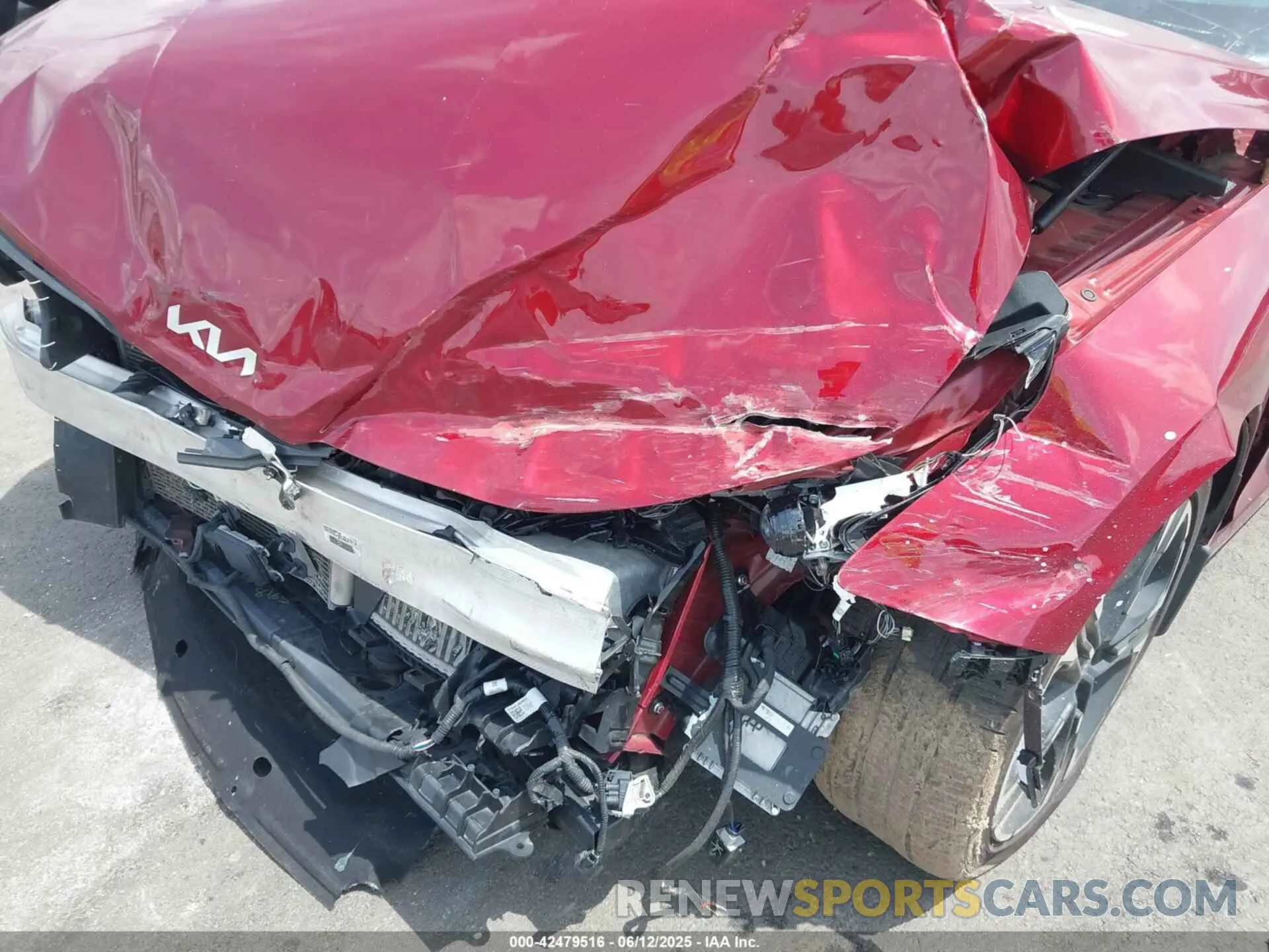 20 Photograph of a damaged car 5XXG64J20NG098599 KIA K5 2022
