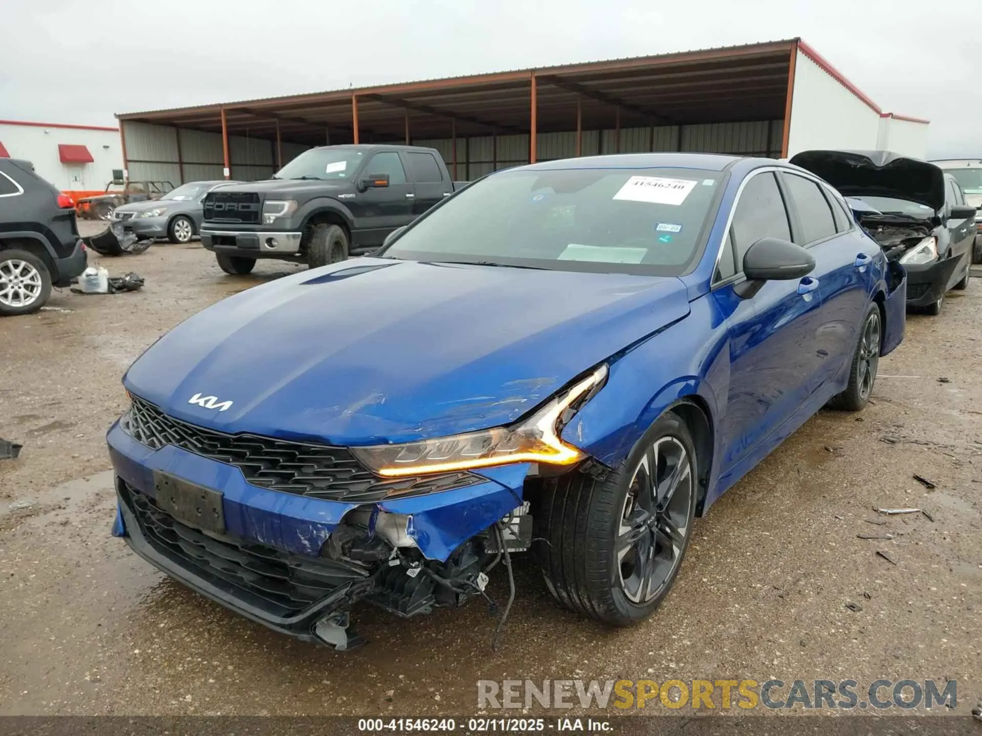 2 Photograph of a damaged car 5XXG64J20NG158607 KIA K5 2022