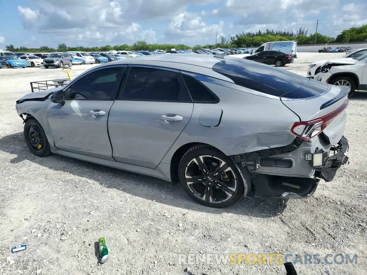 2 Photograph of a damaged car 5XXG64J21NG124465 KIA K5 2022