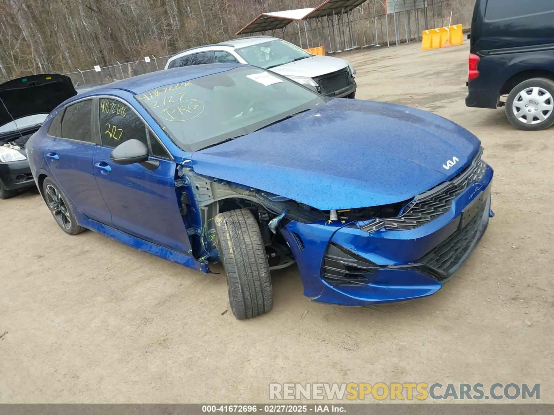 1 Photograph of a damaged car 5XXG64J21NG137345 KIA K5 2022