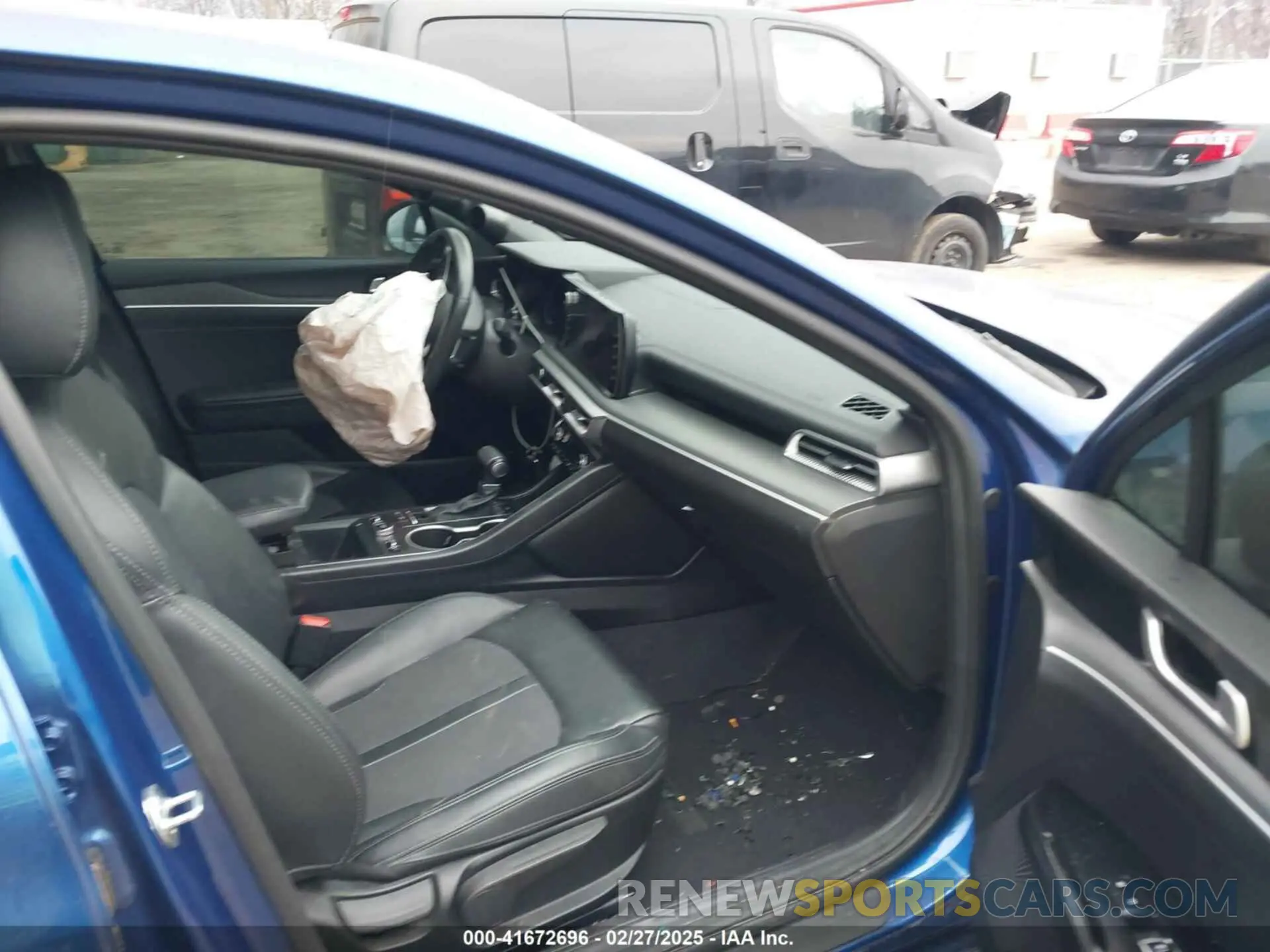 5 Photograph of a damaged car 5XXG64J21NG137345 KIA K5 2022