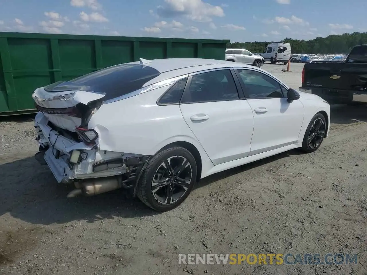 3 Photograph of a damaged car 5XXG64J23NG151358 KIA K5 2022