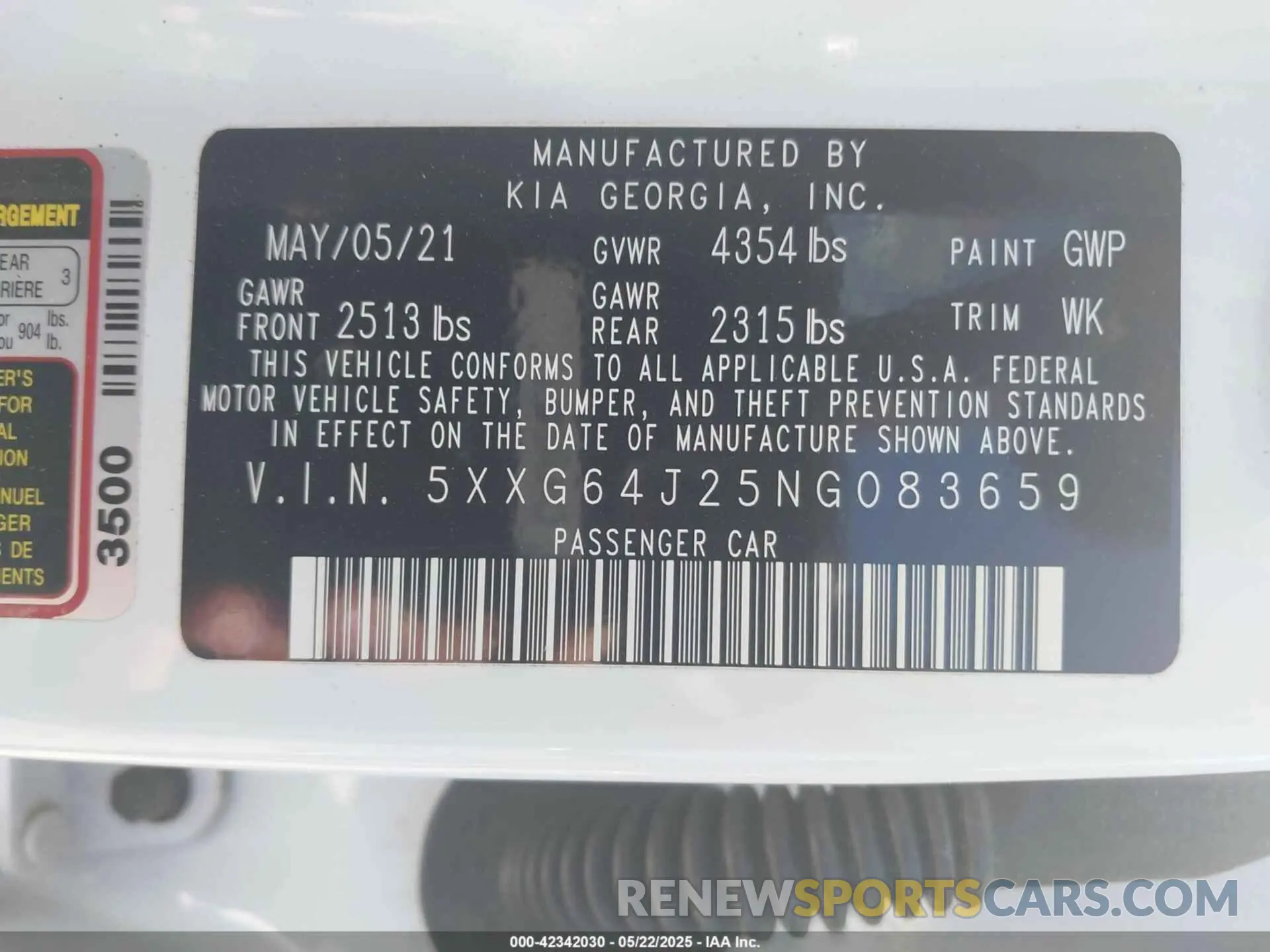 9 Photograph of a damaged car 5XXG64J25NG083659 KIA K5 2022
