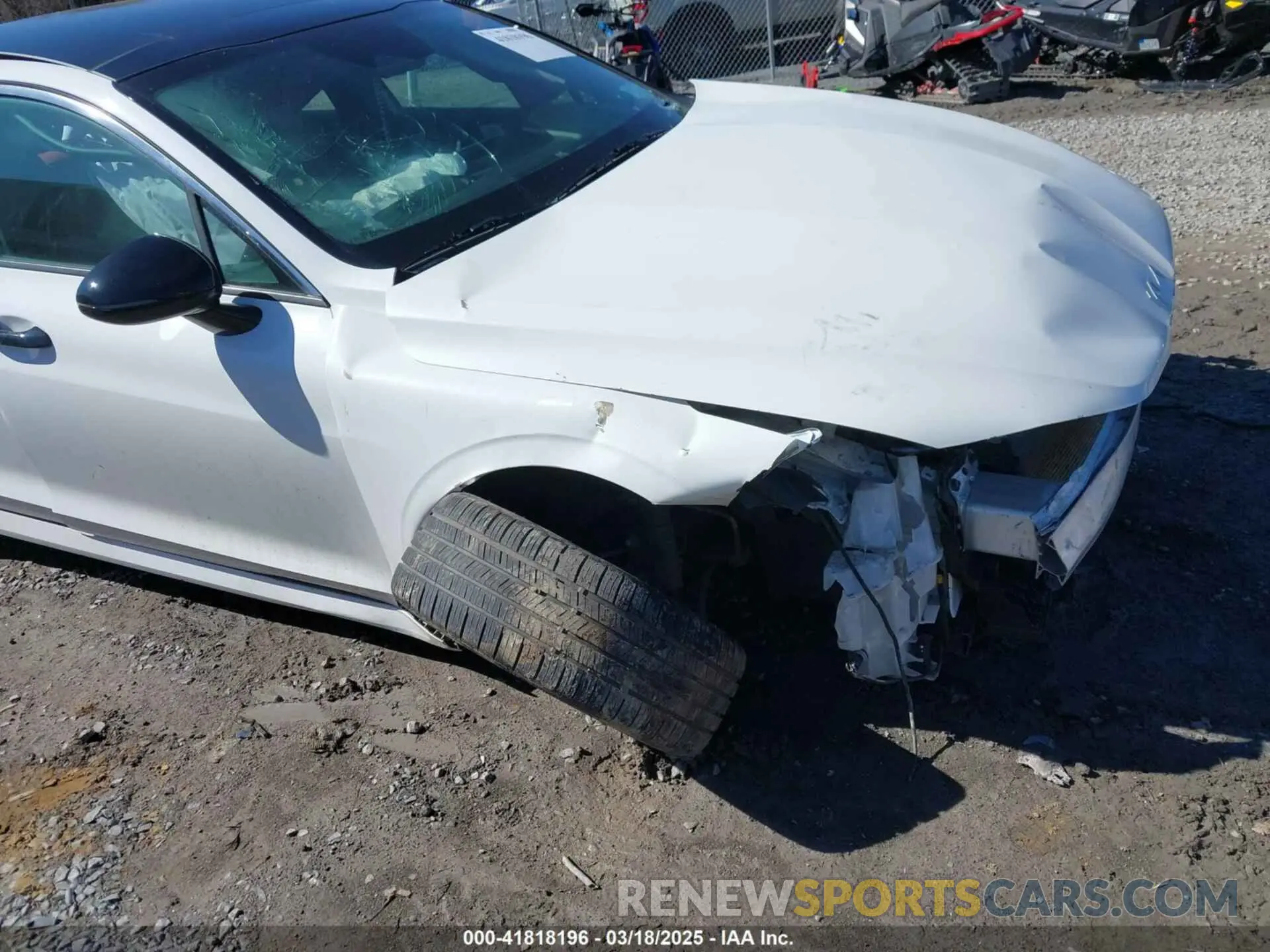6 Photograph of a damaged car 5XXG64J25NG102324 KIA K5 2022