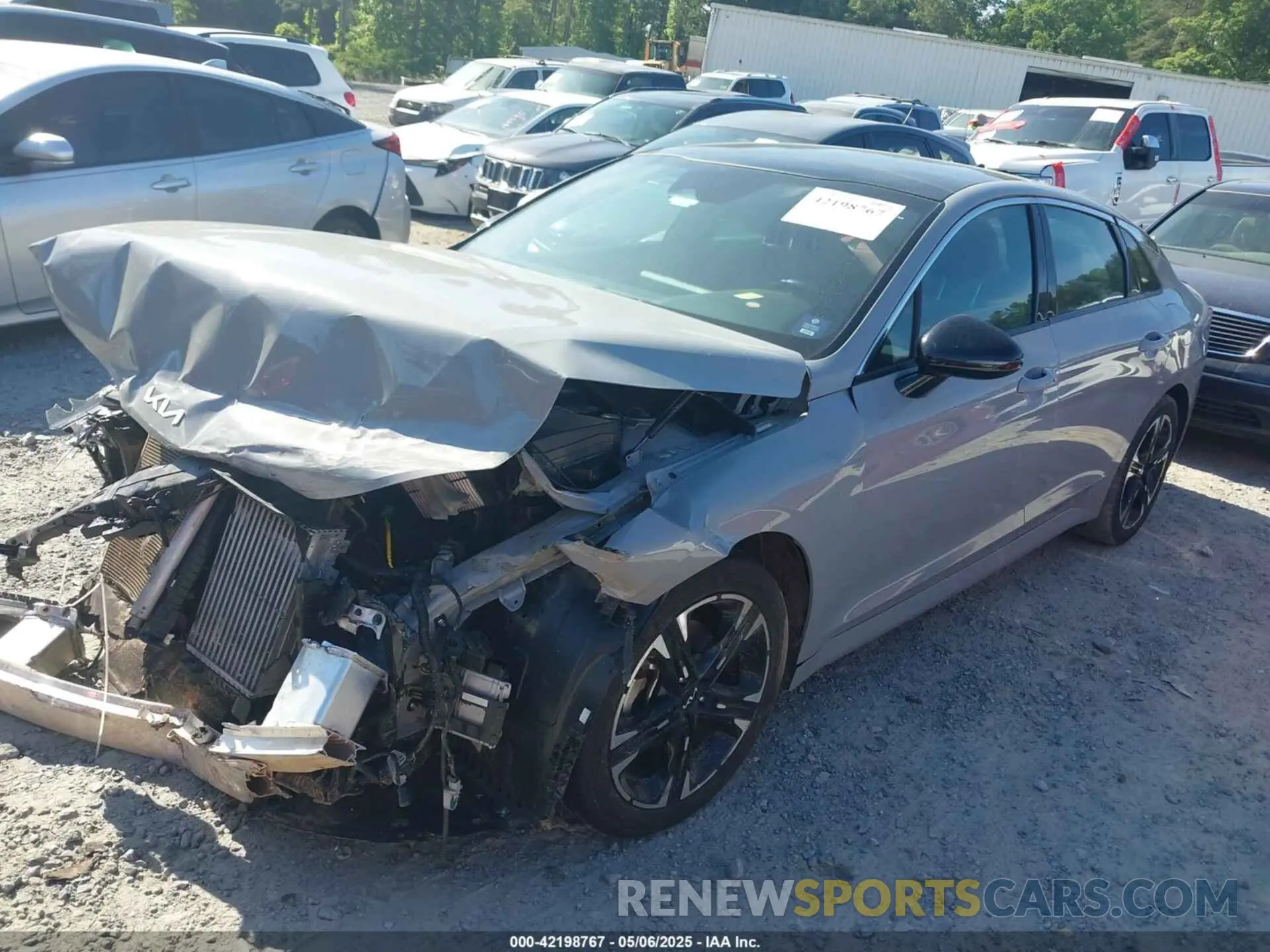 2 Photograph of a damaged car 5XXG64J26NG160961 KIA K5 2022