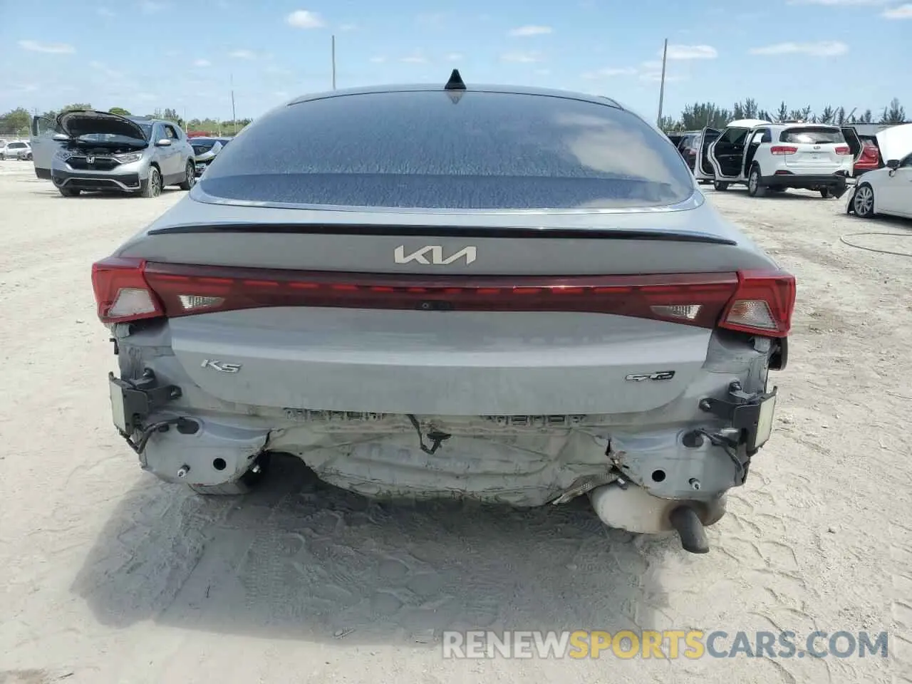 6 Photograph of a damaged car 5XXG64J29NG106473 KIA K5 2022