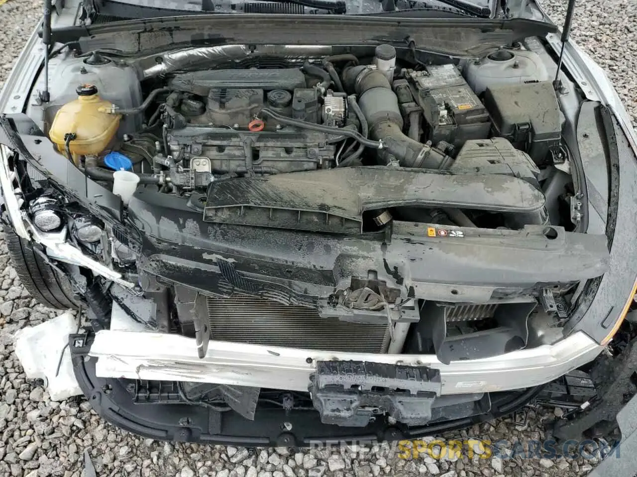 11 Photograph of a damaged car 5XXG64J2XNG154869 KIA K5 2022