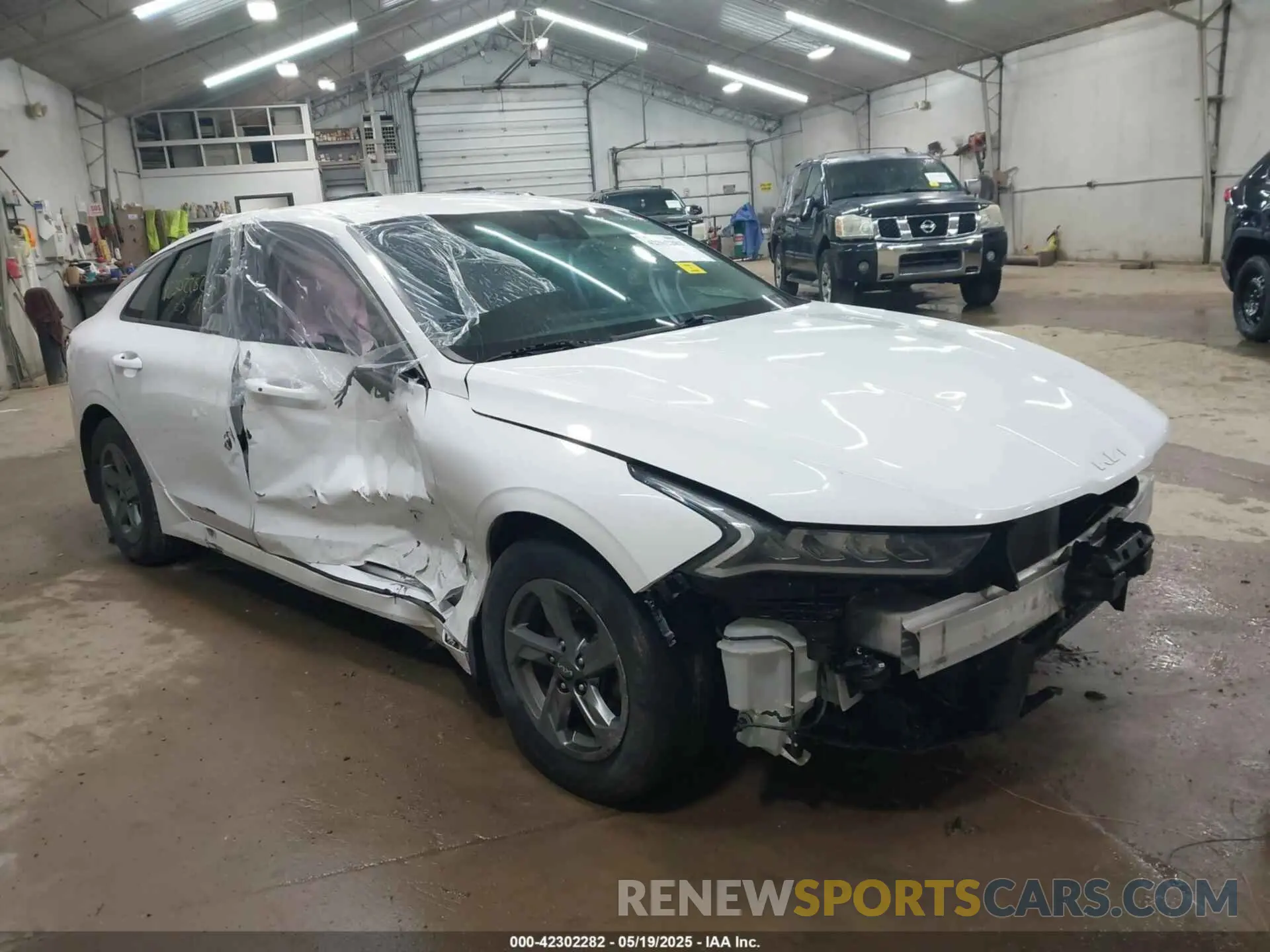 1 Photograph of a damaged car 5XXG14J25PG183200 KIA K5 2023