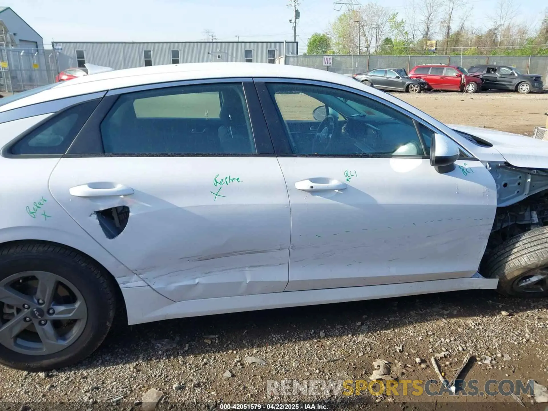 14 Photograph of a damaged car 5XXG14J25PG209181 KIA K5 2023