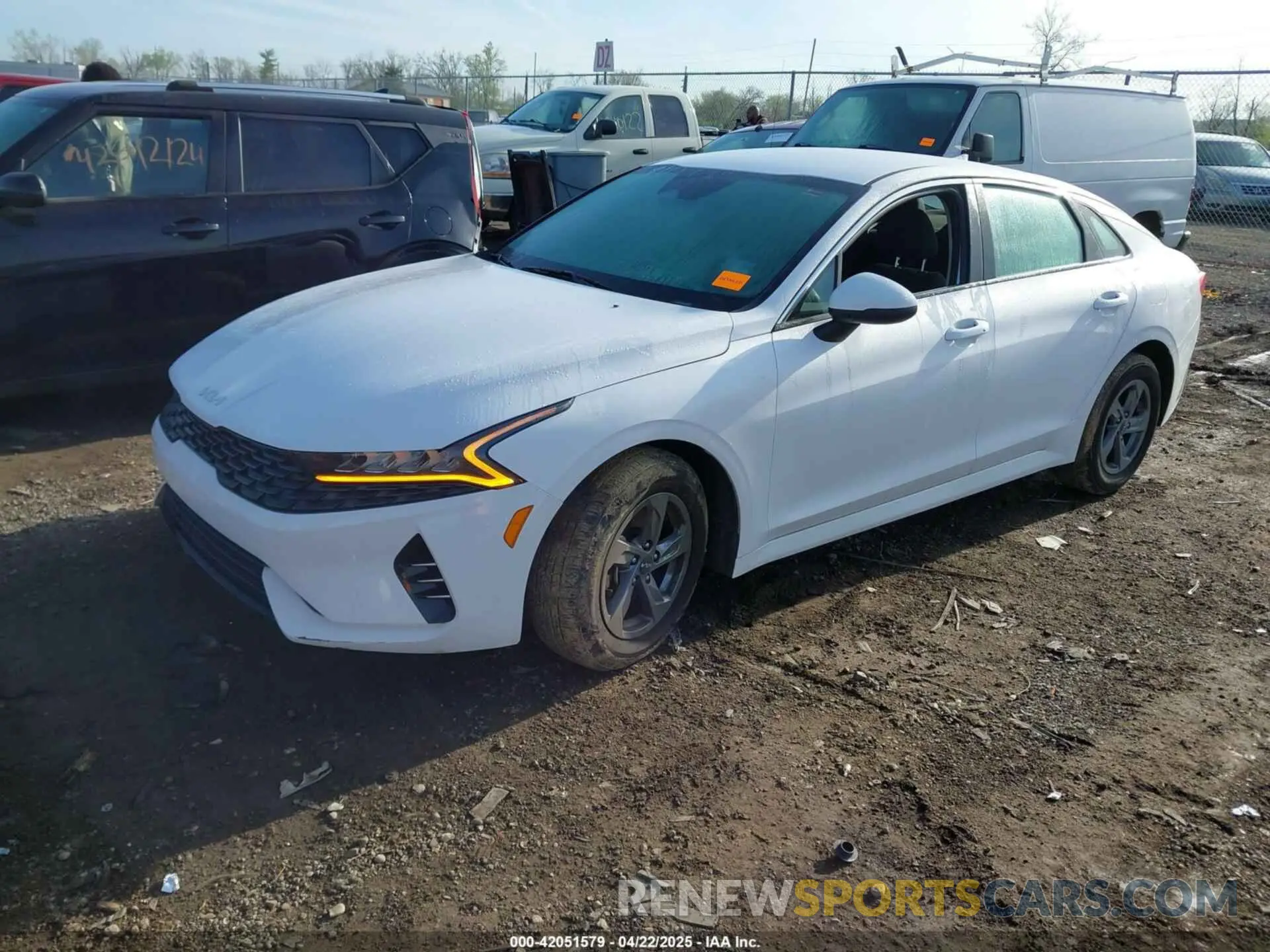 2 Photograph of a damaged car 5XXG14J25PG209181 KIA K5 2023