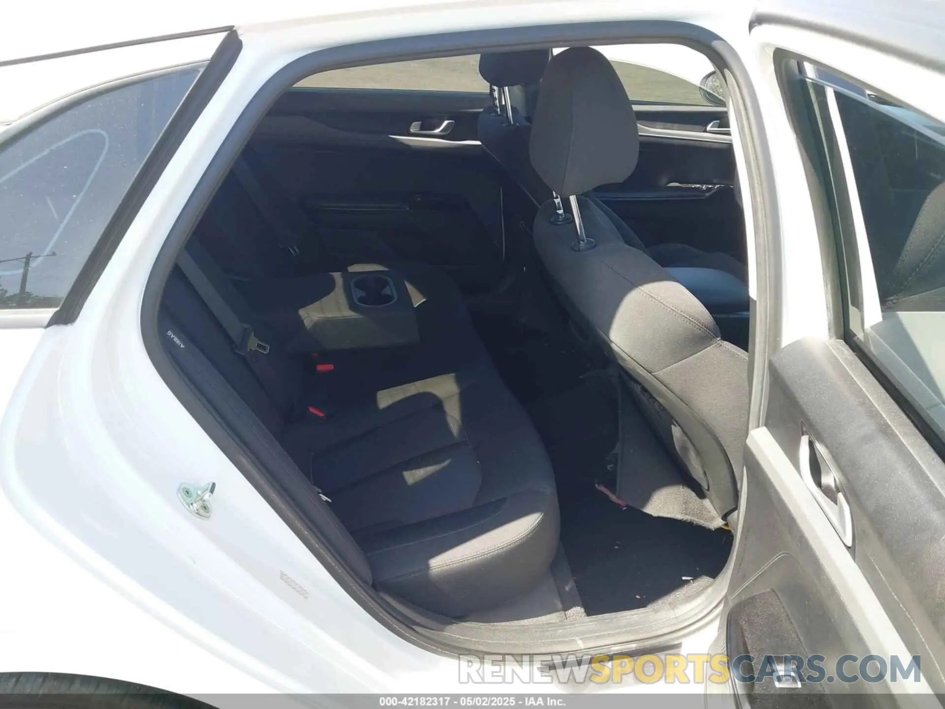 8 Фотография поврежденного автомобиля 5XXG14J26PG206595 KIA K5 2023