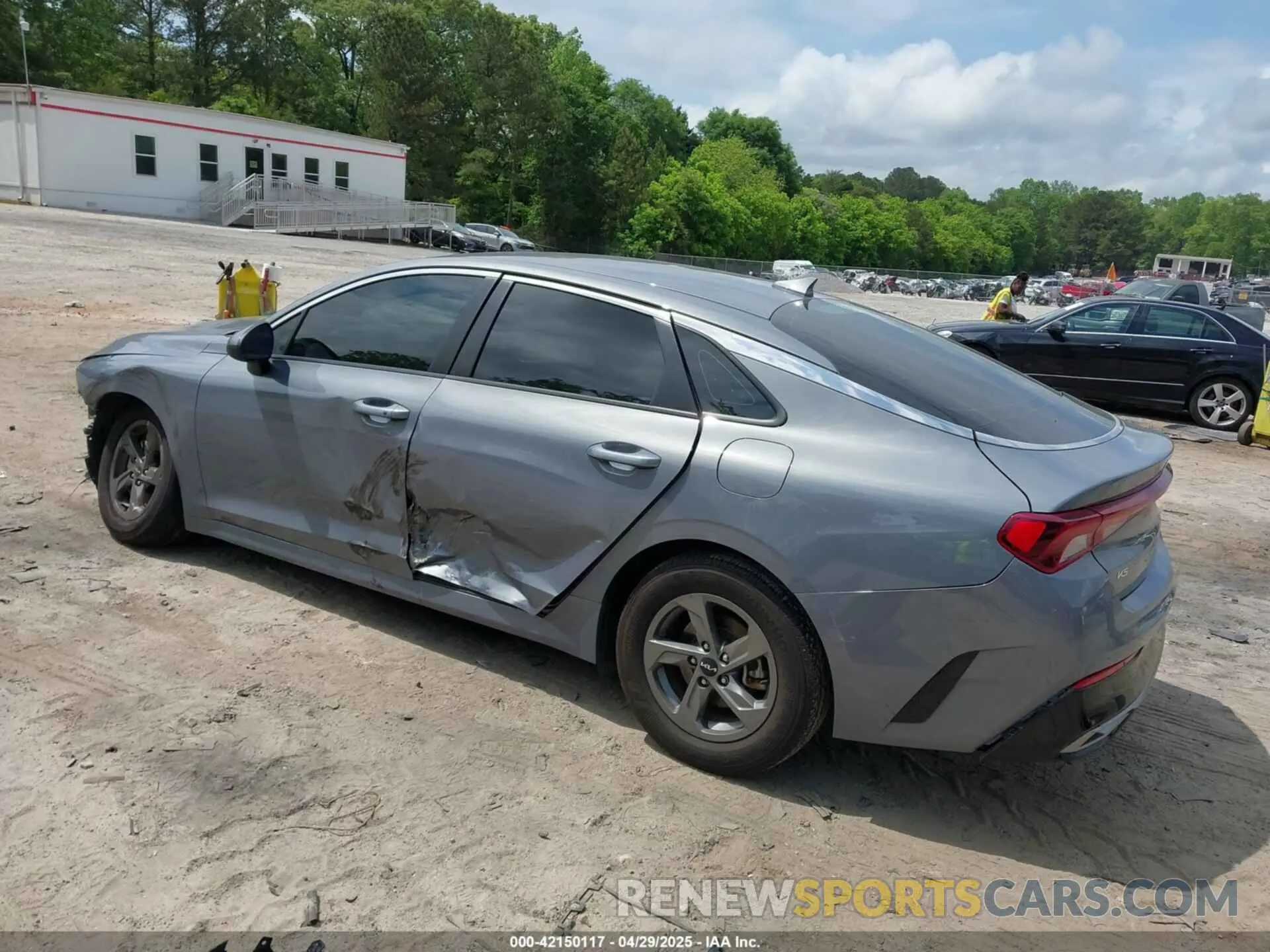 3 Photograph of a damaged car 5XXG14J2XPG216370 KIA K5 2023