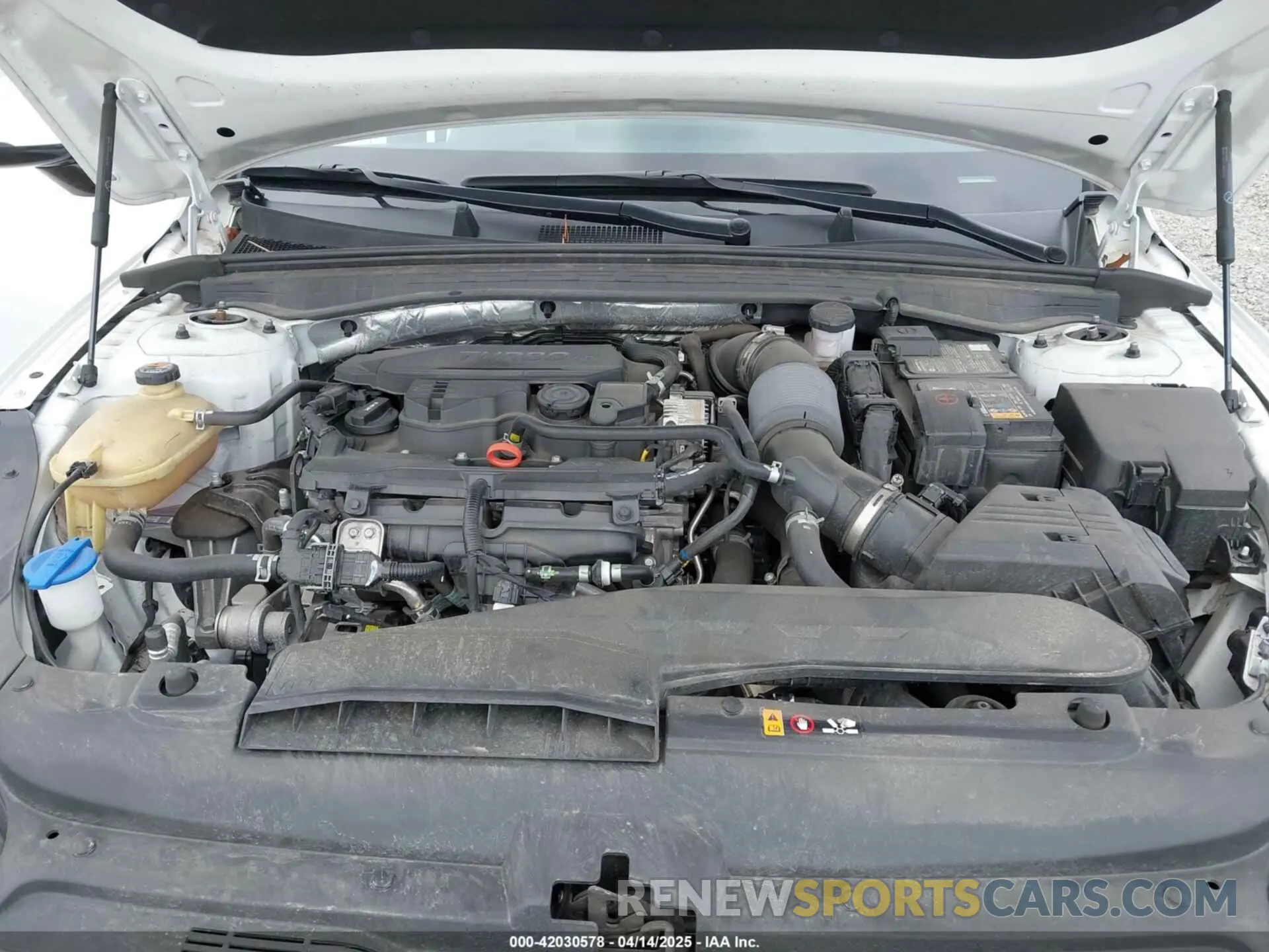 10 Photograph of a damaged car 5XXG34J22PG201579 KIA K5 2023