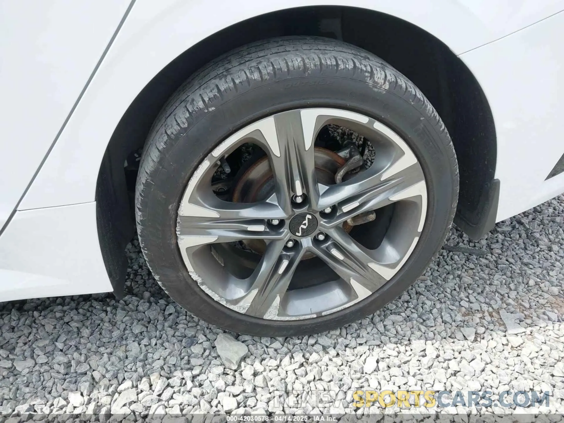 19 Photograph of a damaged car 5XXG34J22PG201579 KIA K5 2023