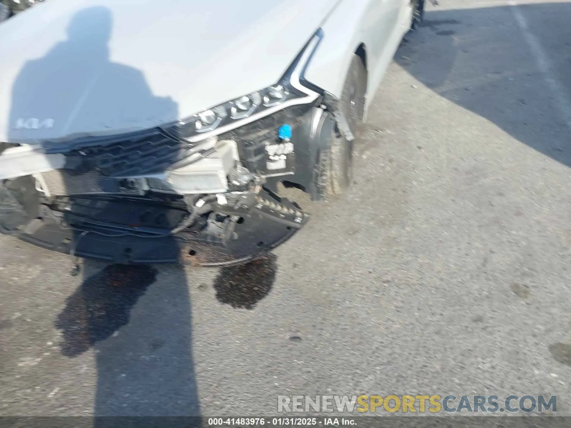 2 Photograph of a damaged car 5XXG64J21PG171885 KIA K5 2023