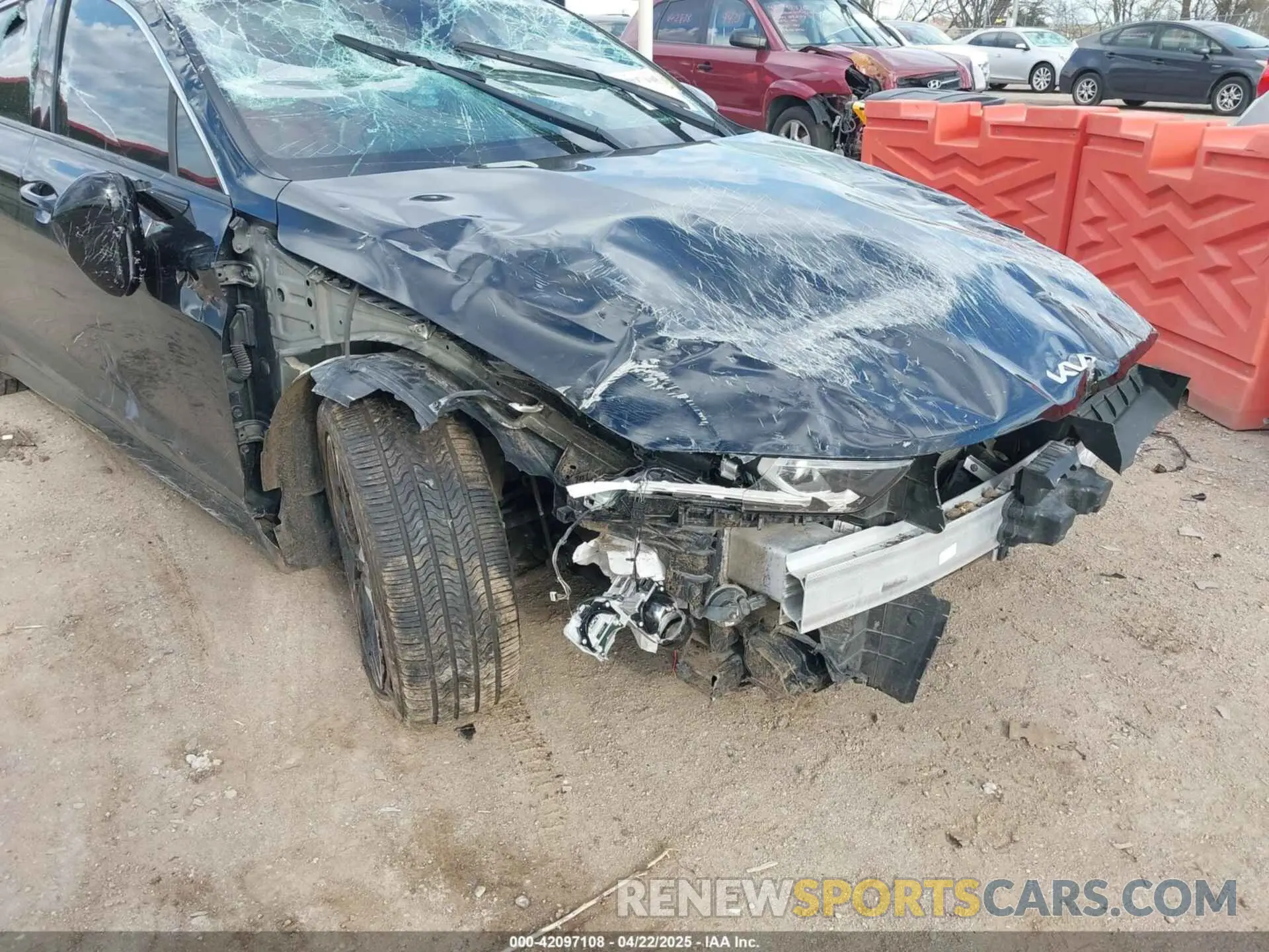 6 Photograph of a damaged car 5XXG64J25PG205939 KIA K5 2023