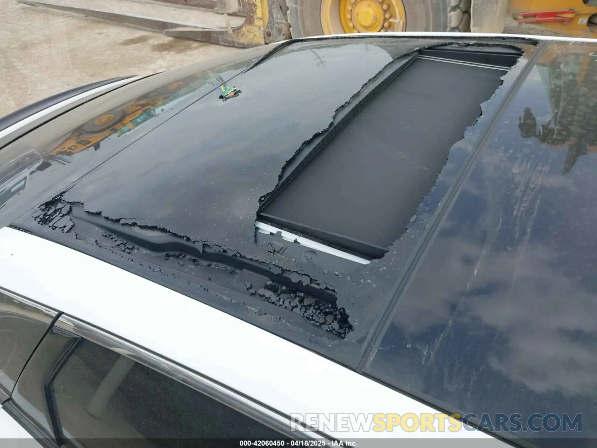 18 Photograph of a damaged car 5XXG64J28PG183919 KIA K5 2023