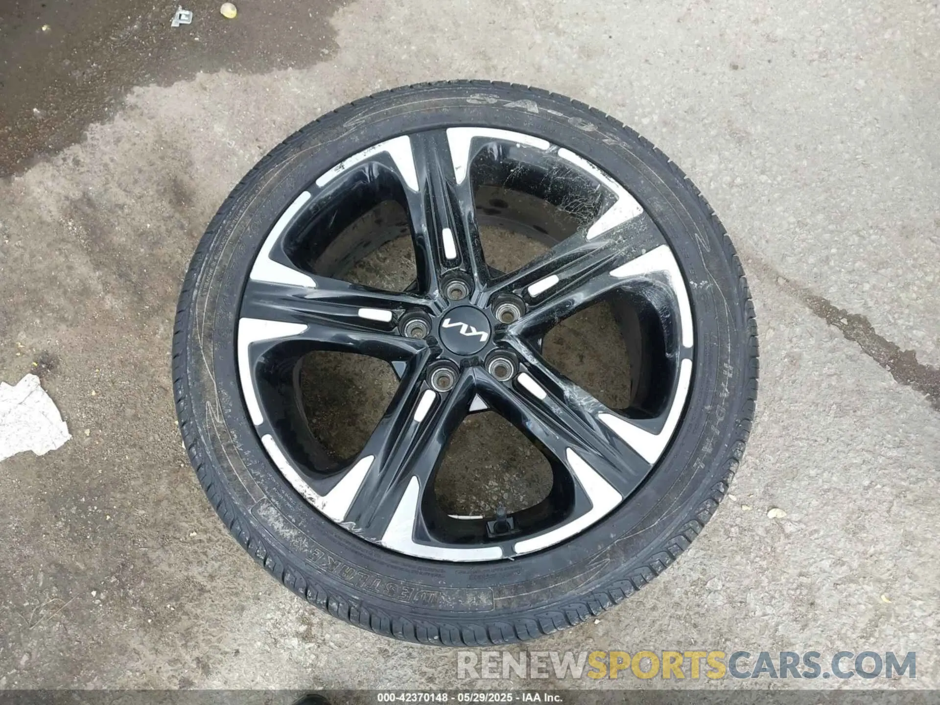 12 Фотография поврежденного автомобиля 5XXG64J2XPG171562 KIA K5 2023