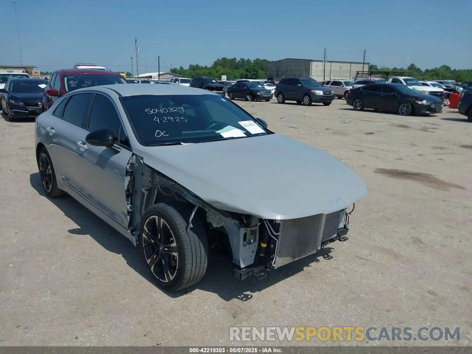 1 Photograph of a damaged car 5XXG64J2XPG224678 KIA K5 2023