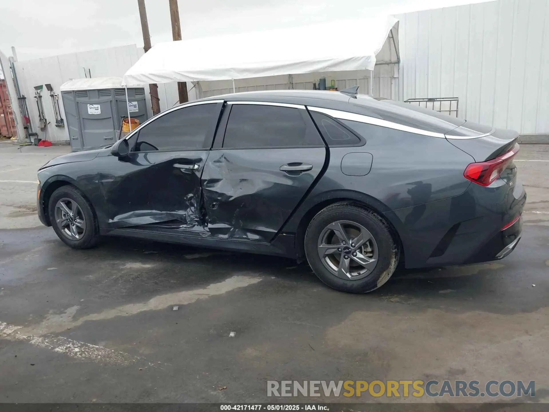 14 Photograph of a damaged car 5XXG14J29RG263294 KIA K5 2024