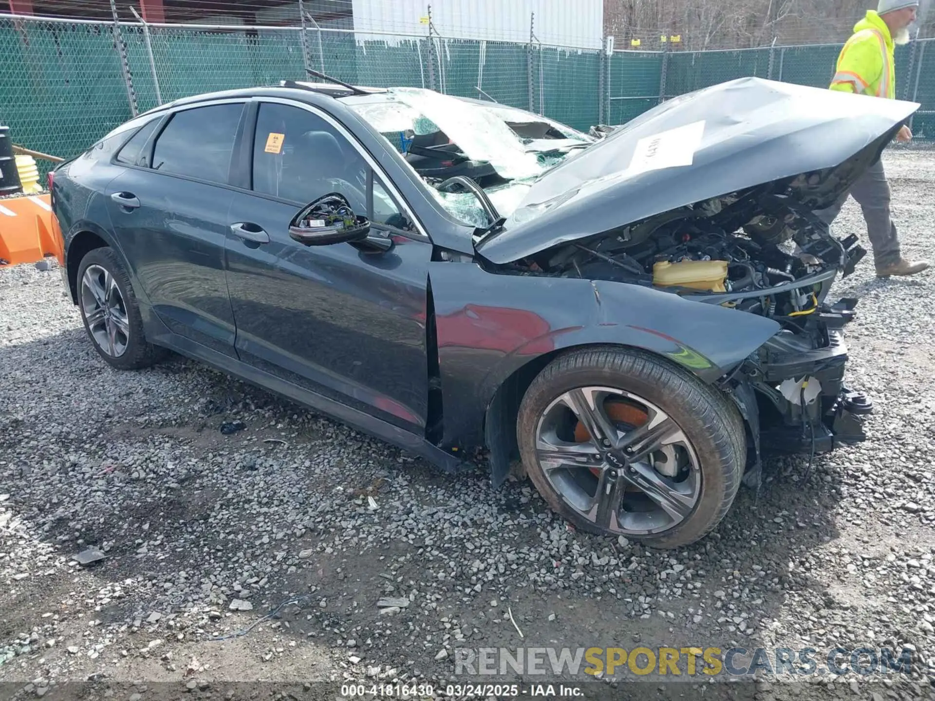 1 Photograph of a damaged car 5XXG34J25RG259978 KIA K5 2024