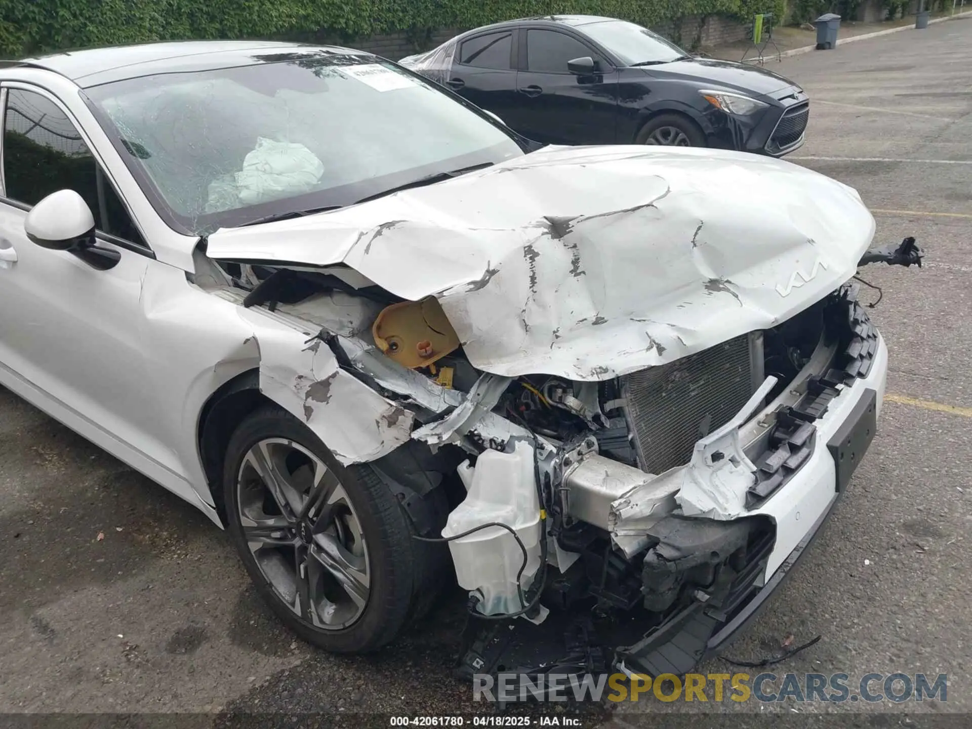 6 Photograph of a damaged car 5XXG34J26RG237164 KIA K5 2024