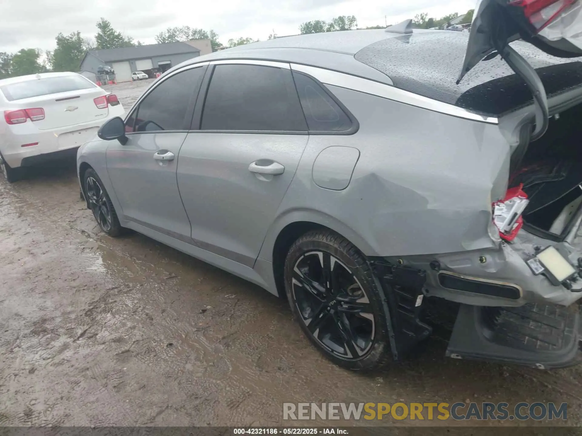 15 Photograph of a damaged car 5XXG64J22RG230008 KIA K5 2024