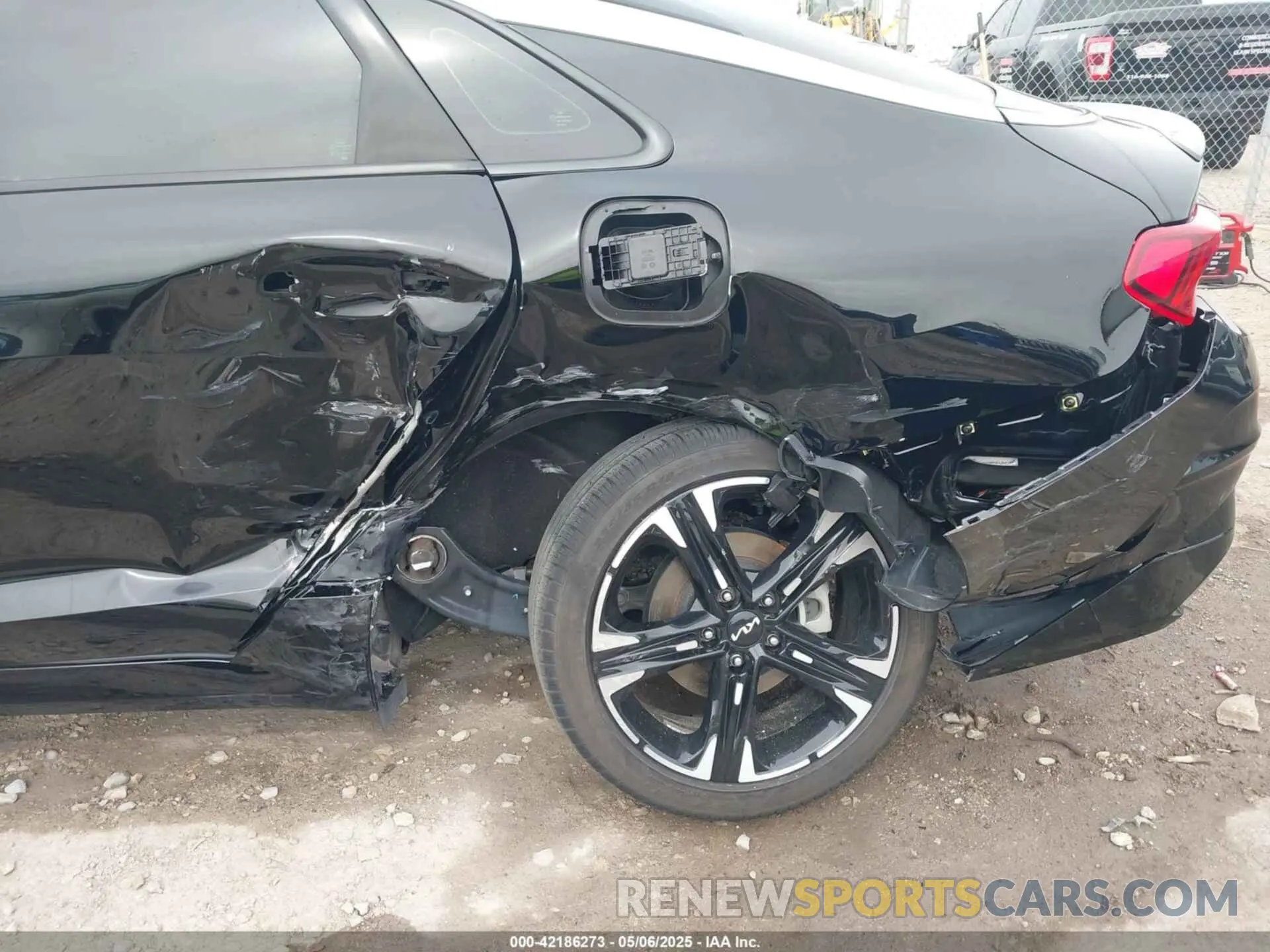 6 Photograph of a damaged car 5XXG64J23RG262594 KIA K5 2024