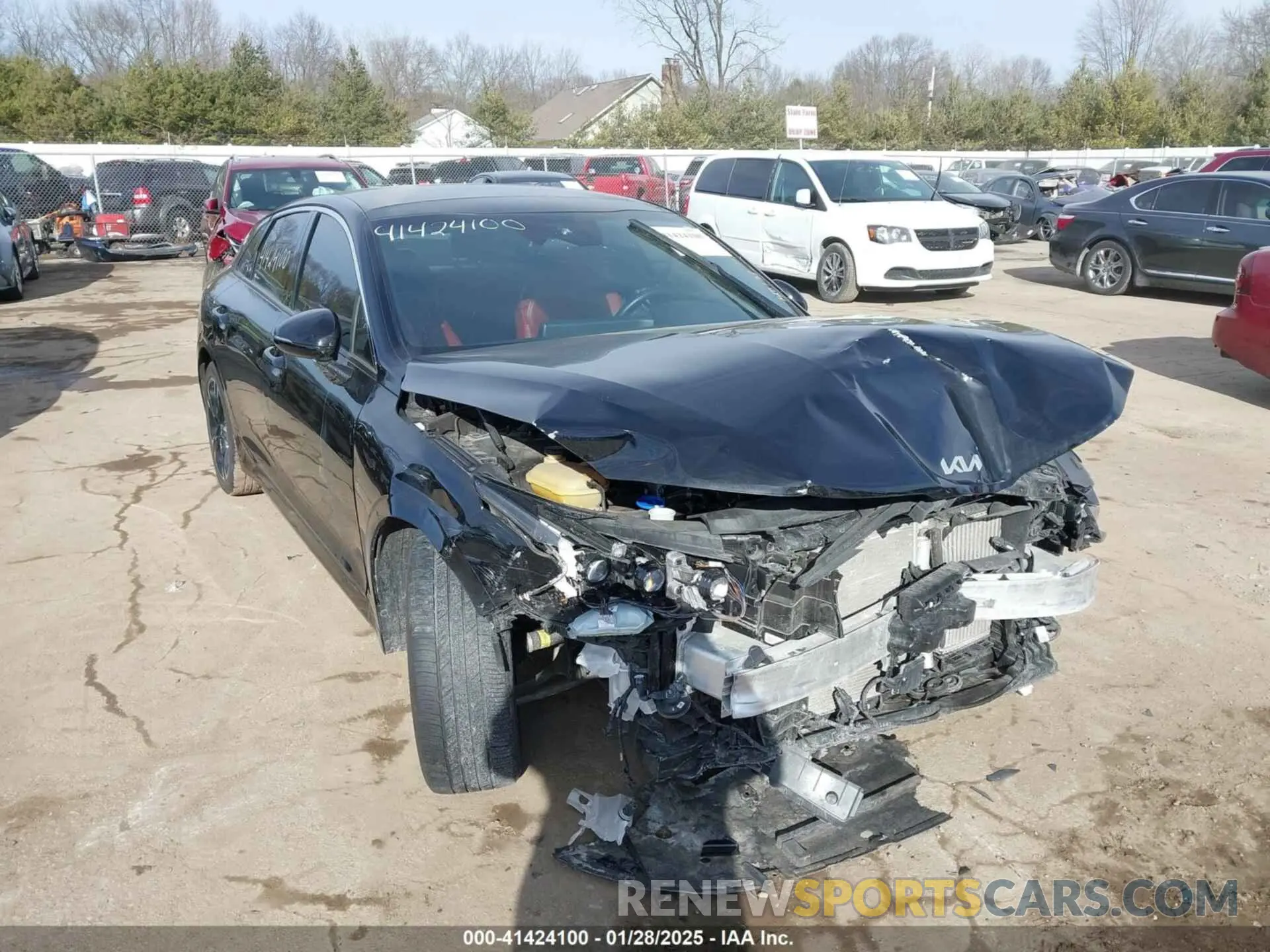 1 Photograph of a damaged car 5XXG64J24RG247893 KIA K5 2024