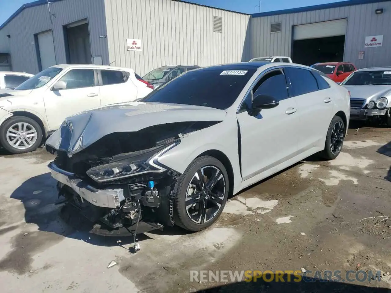 1 Photograph of a damaged car 5XXG64J24RG259946 KIA K5 2024