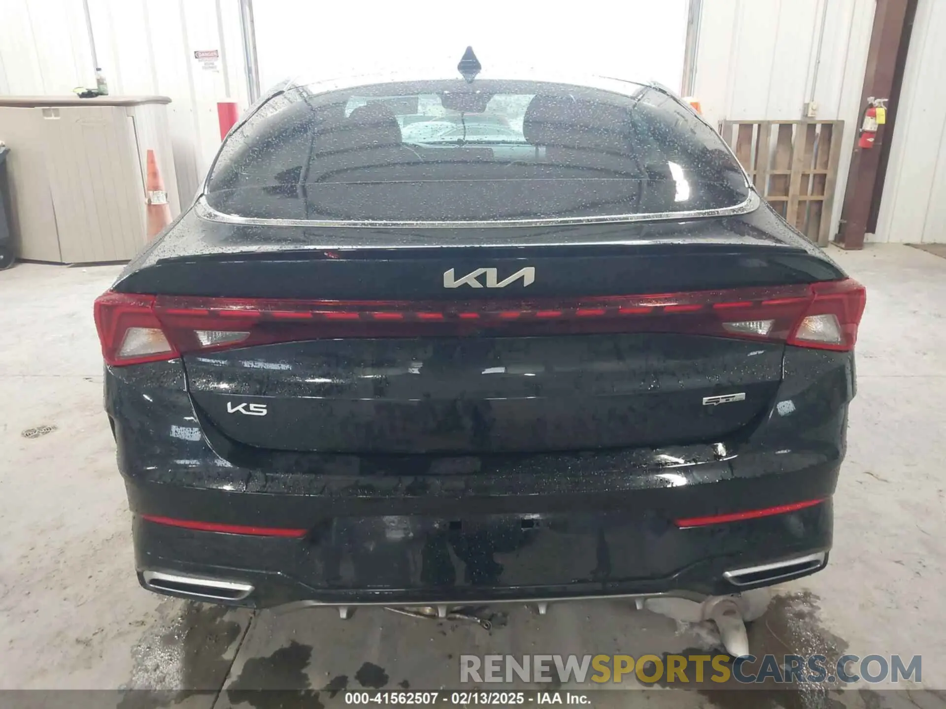 17 Photograph of a damaged car 5XXG64J25RG247952 KIA K5 2024