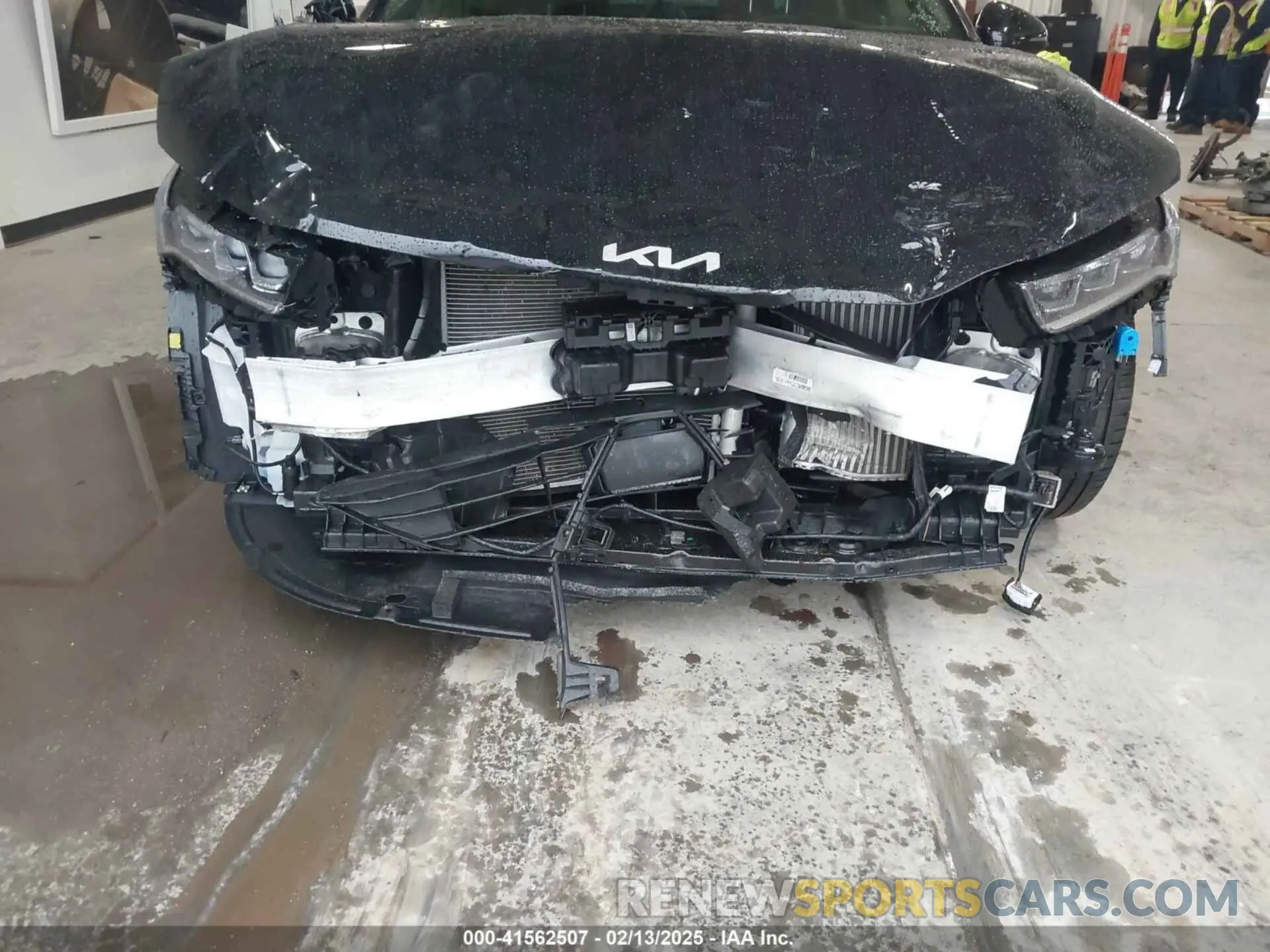 6 Photograph of a damaged car 5XXG64J25RG247952 KIA K5 2024