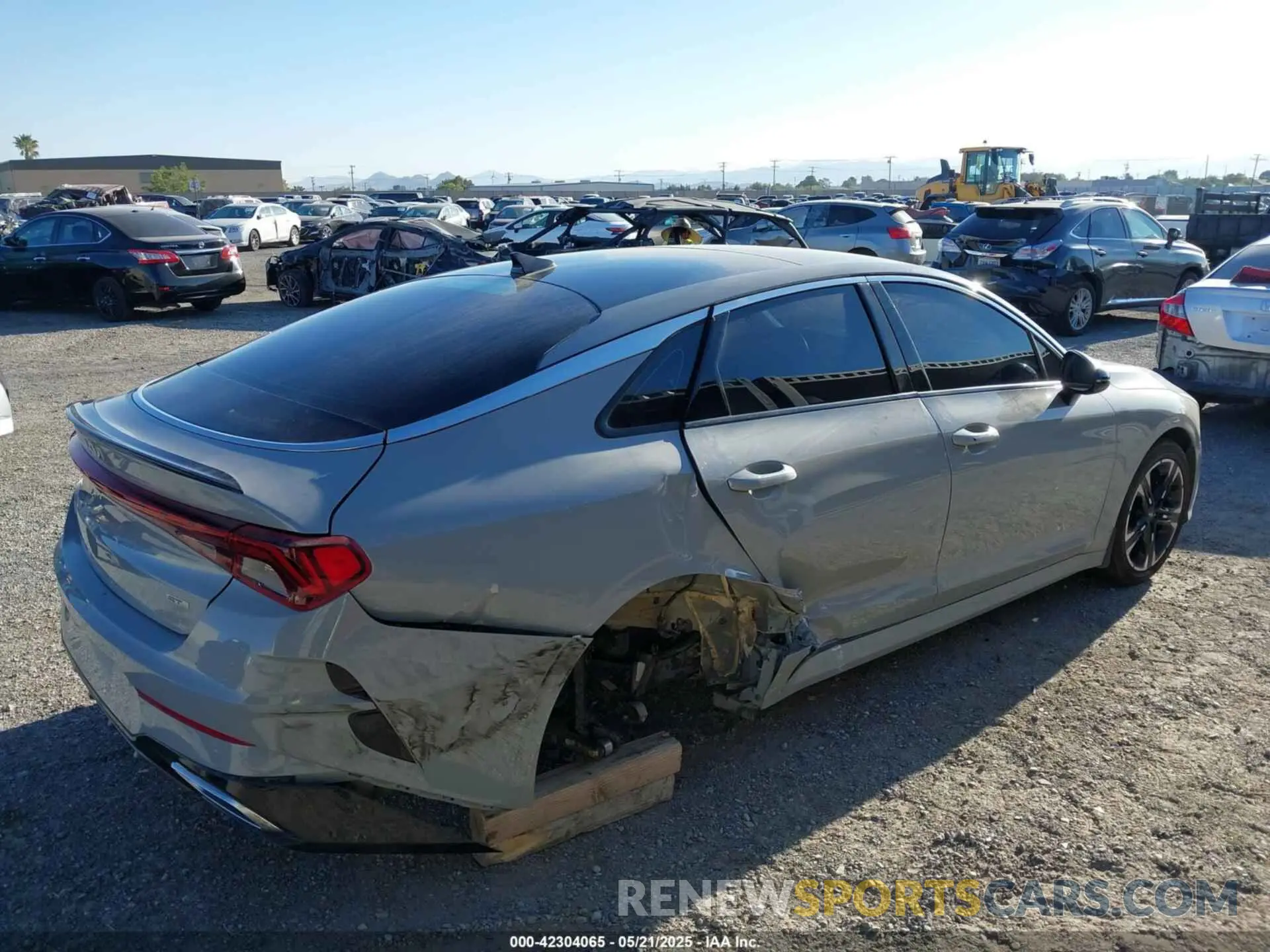 4 Photograph of a damaged car 5XXG64J25RG257817 KIA K5 2024