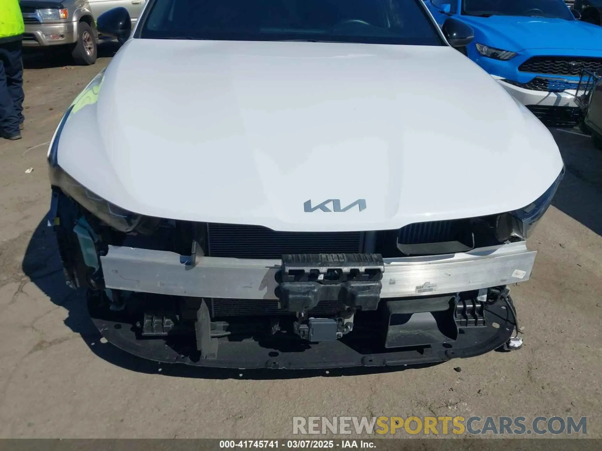 6 Photograph of a damaged car 5XXG64J29RG243841 KIA K5 2024