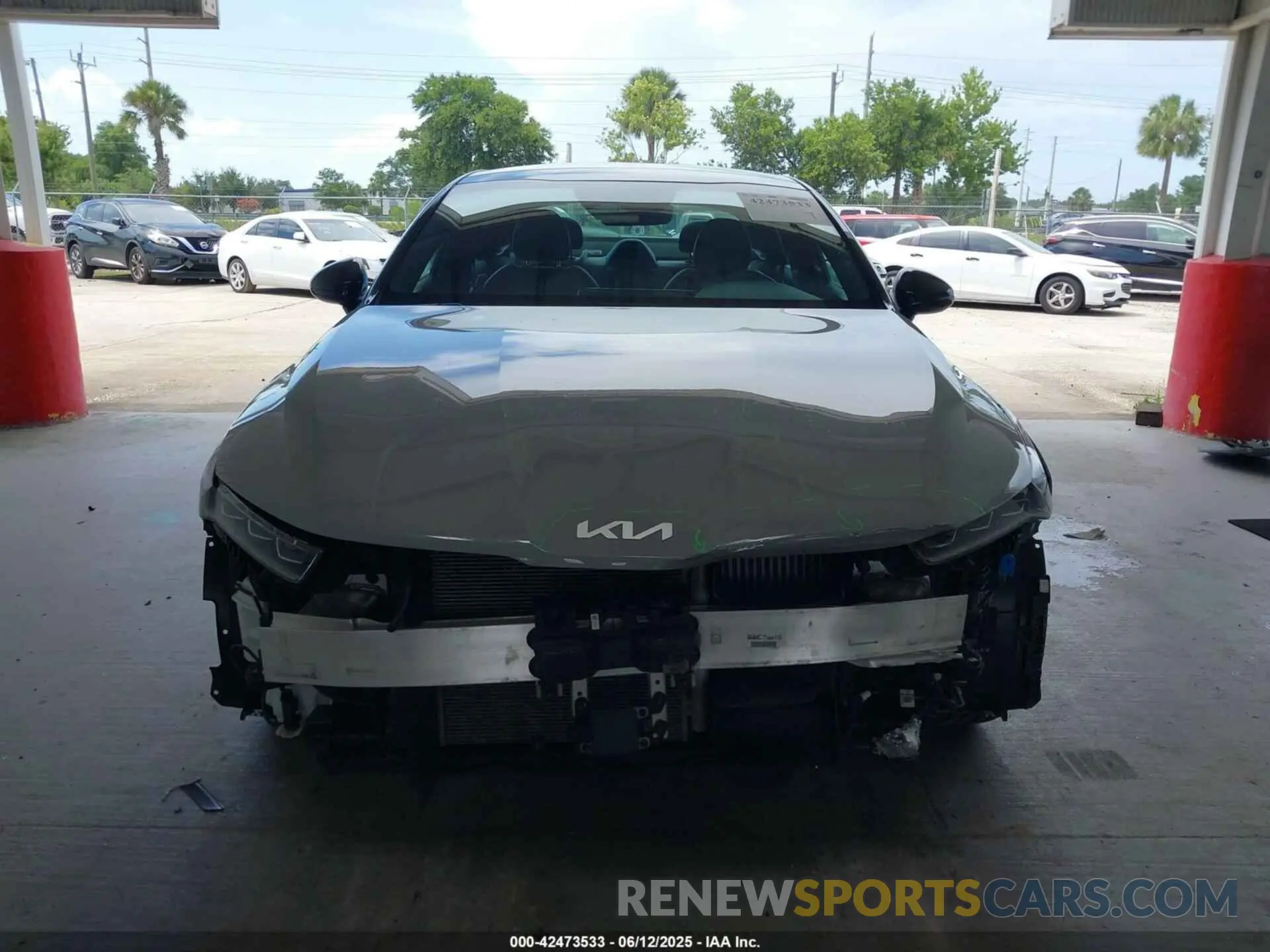 13 Photograph of a damaged car 5XXG64J2XRG250040 KIA K5 2024