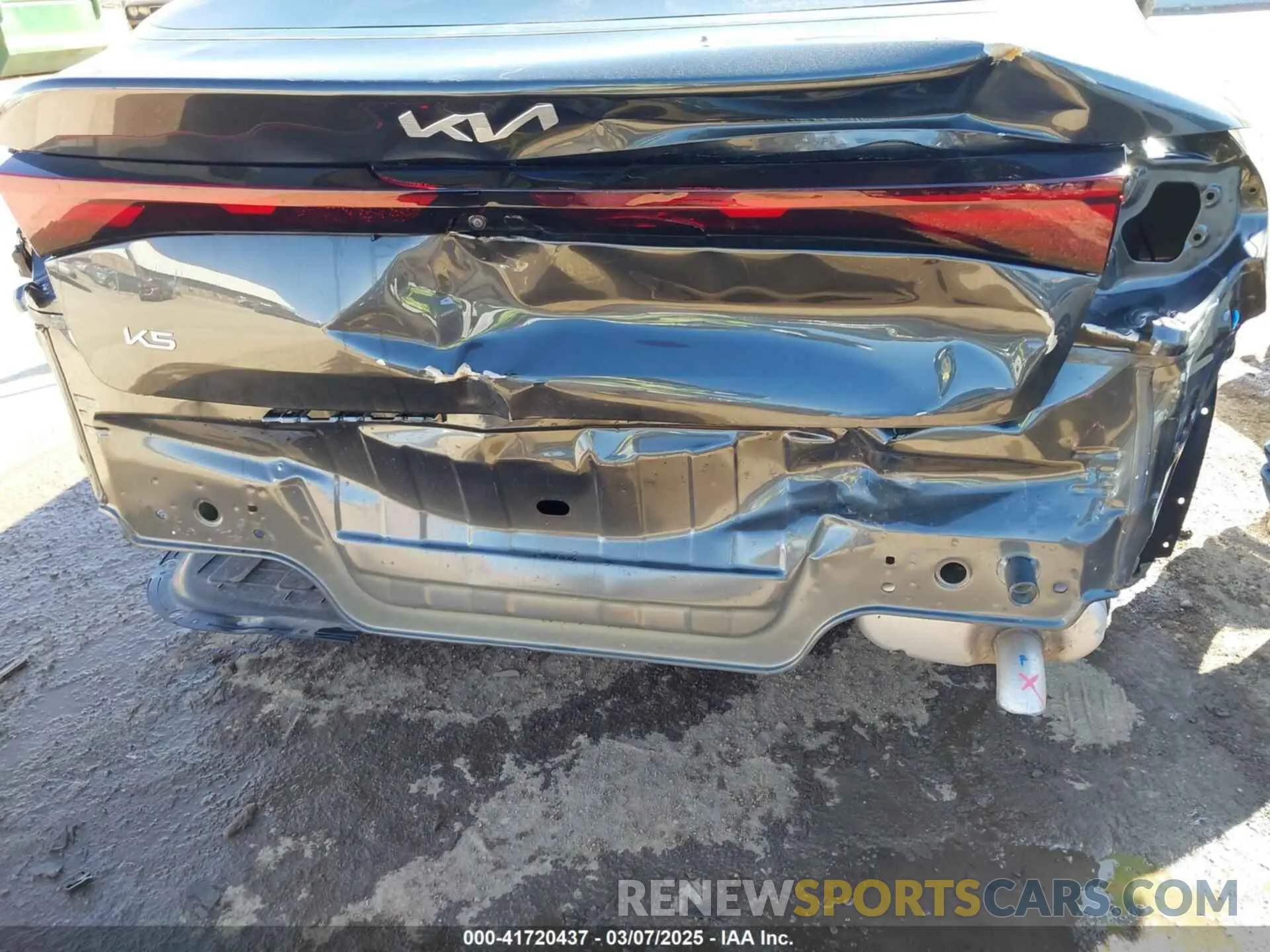 6 Photograph of a damaged car KNAG24J75S5293487 KIA K5 2025