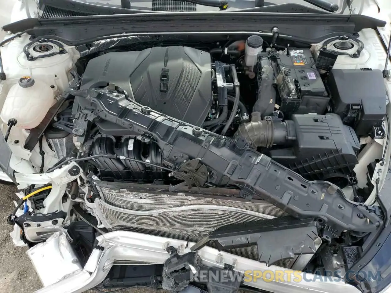 11 Photograph of a damaged car KNAG24J7XS5280749 KIA K5 2025