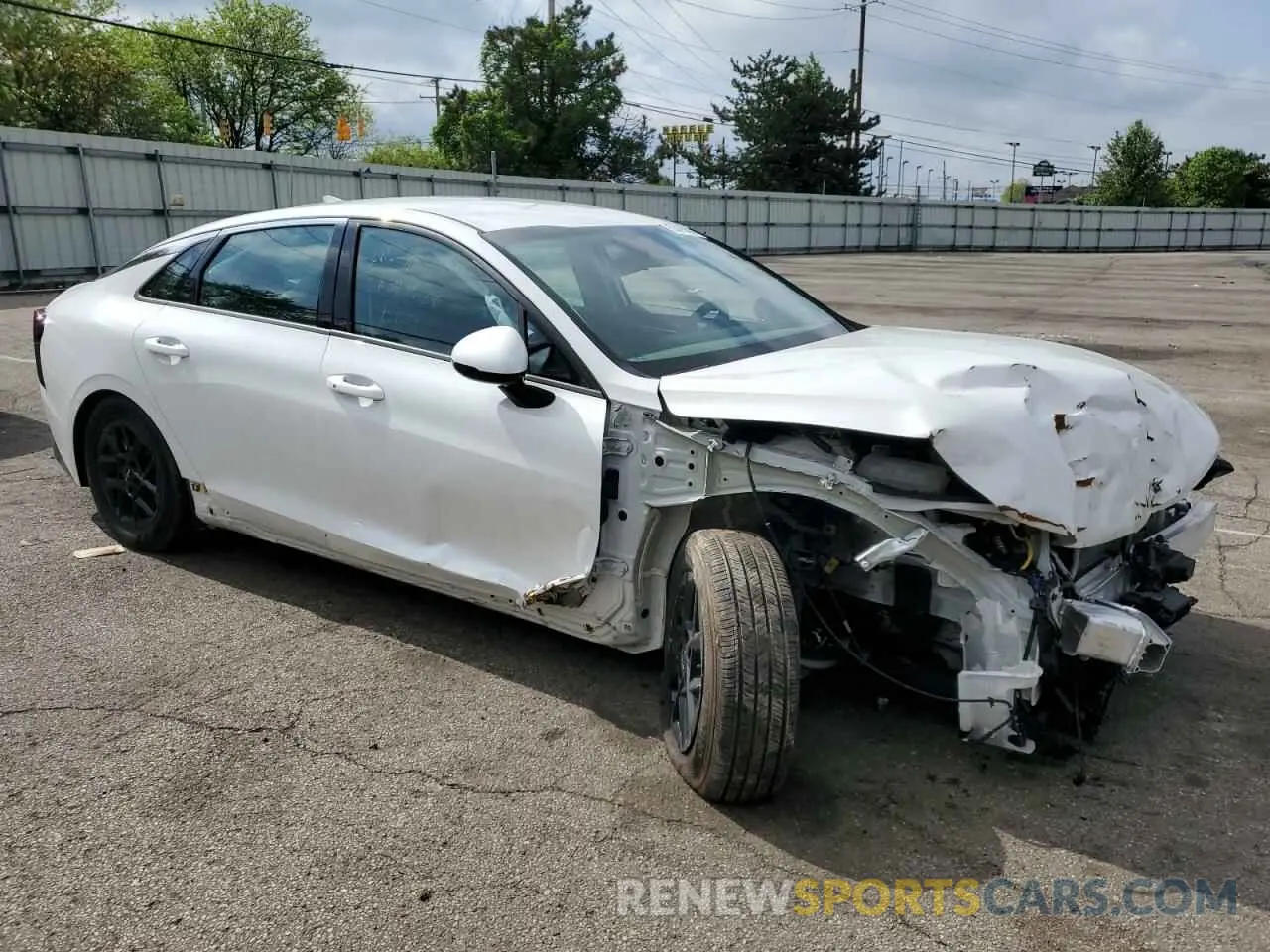 4 Photograph of a damaged car KNAG24J7XS5280749 KIA K5 2025